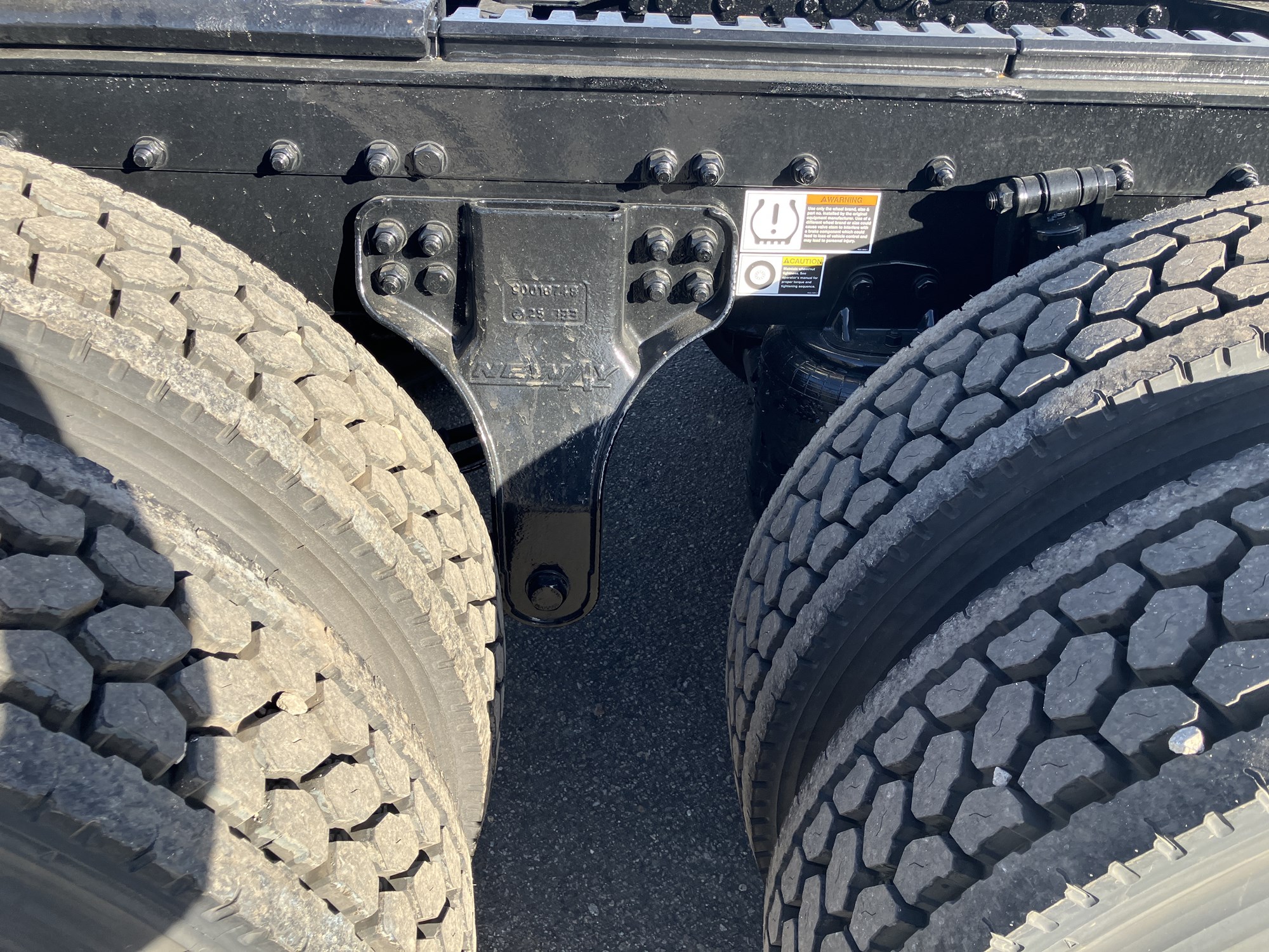 2027 Kenworth T880 VJ228904-11 2027 Kenworth T880 VJ228904-11