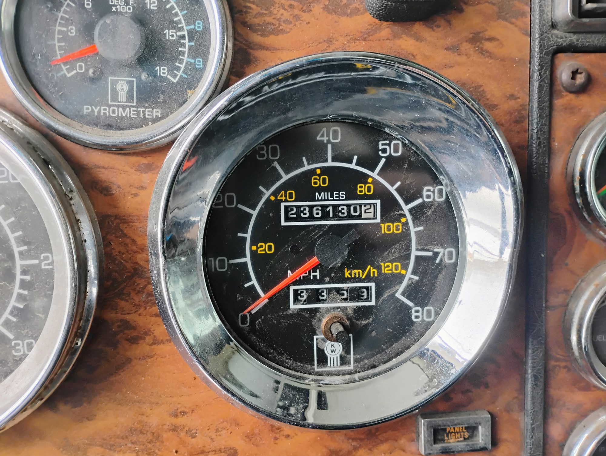 1999 Kenworth W900 XJ823289U-12 1999 Kenworth W900 XJ823289U-12