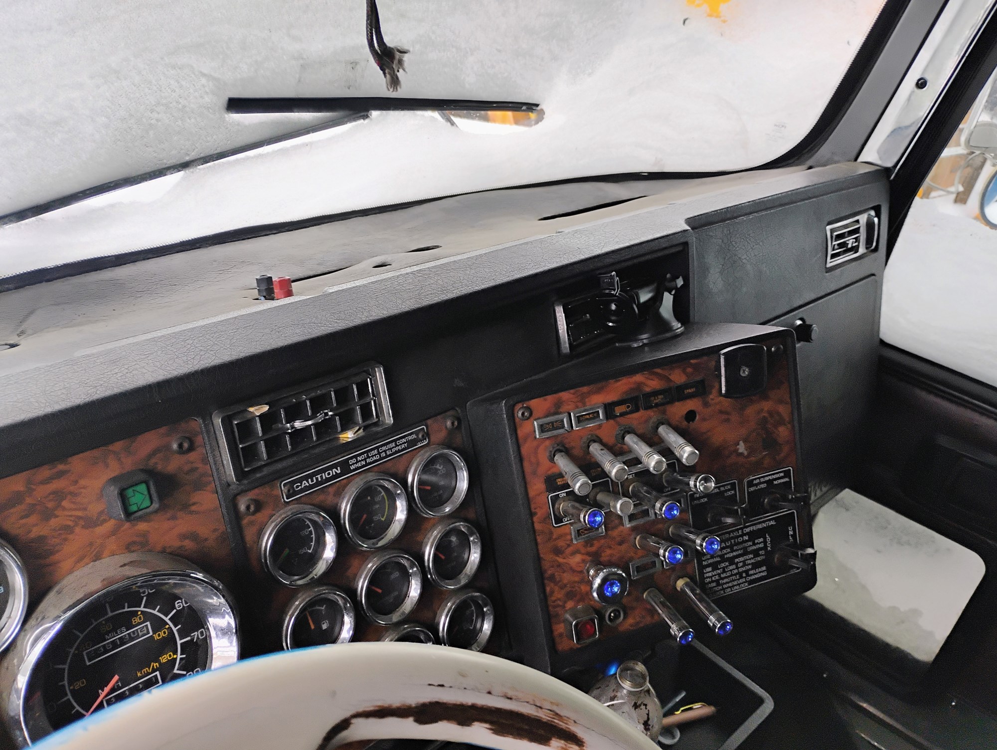 1999 Kenworth W900 XJ823289U-13 1999 Kenworth W900 XJ823289U-13