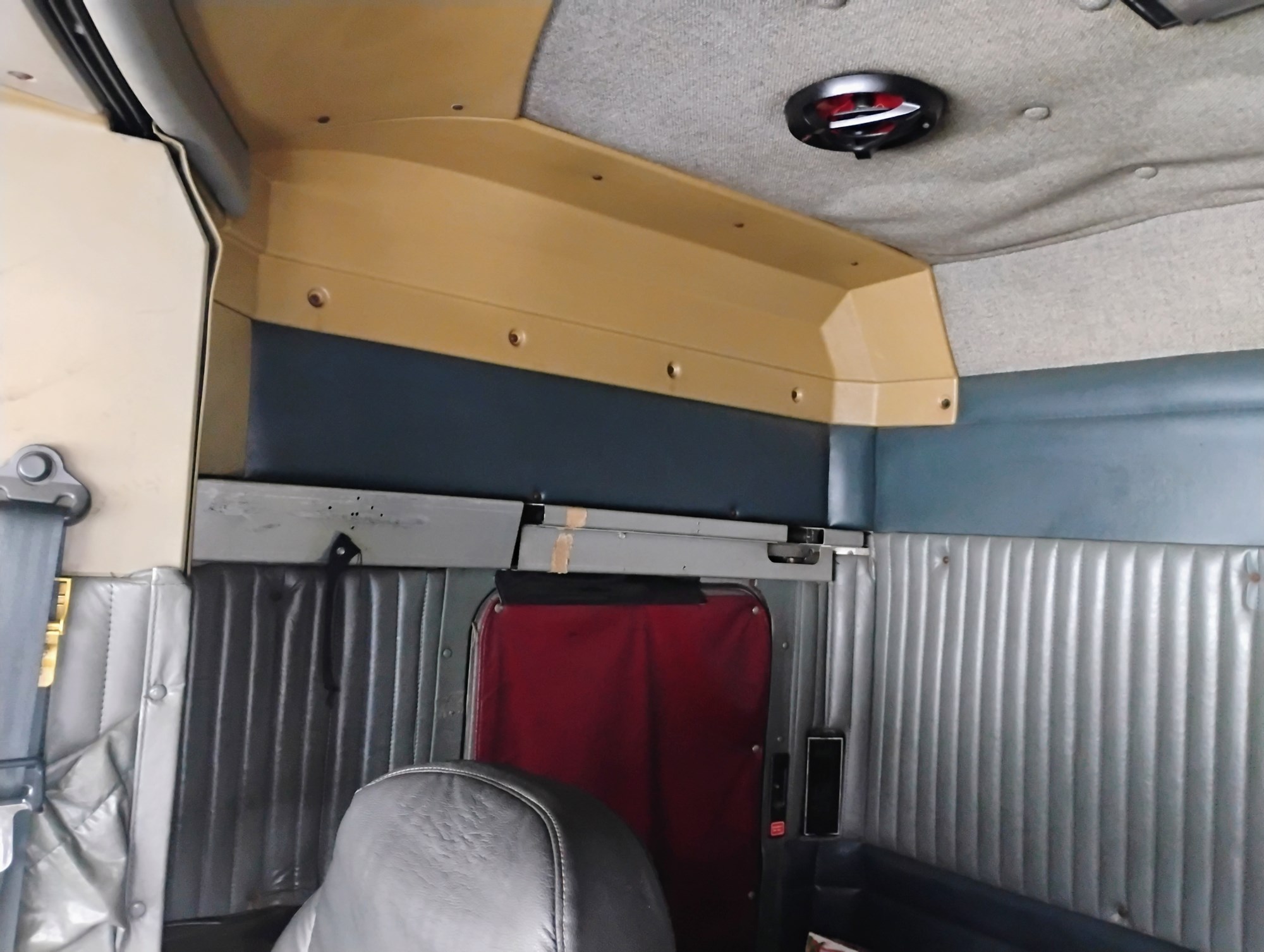 1999 Kenworth W900 XJ823289U-18 1999 Kenworth W900 XJ823289U-18