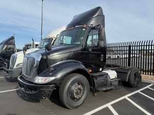 2009 International 8600 9J044687U-01