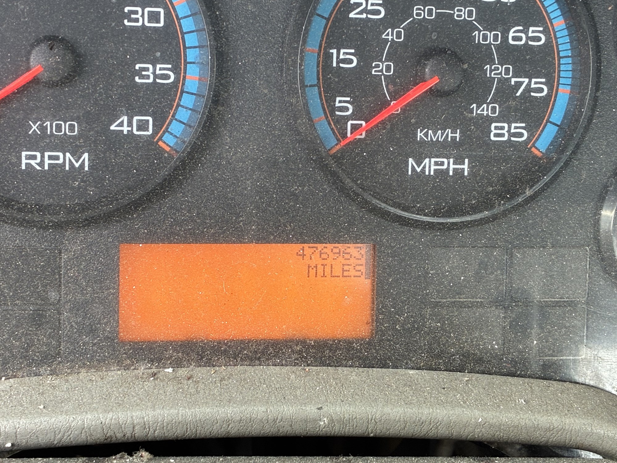 2009 International 8600 2009 International 8600 - image 5 of 6