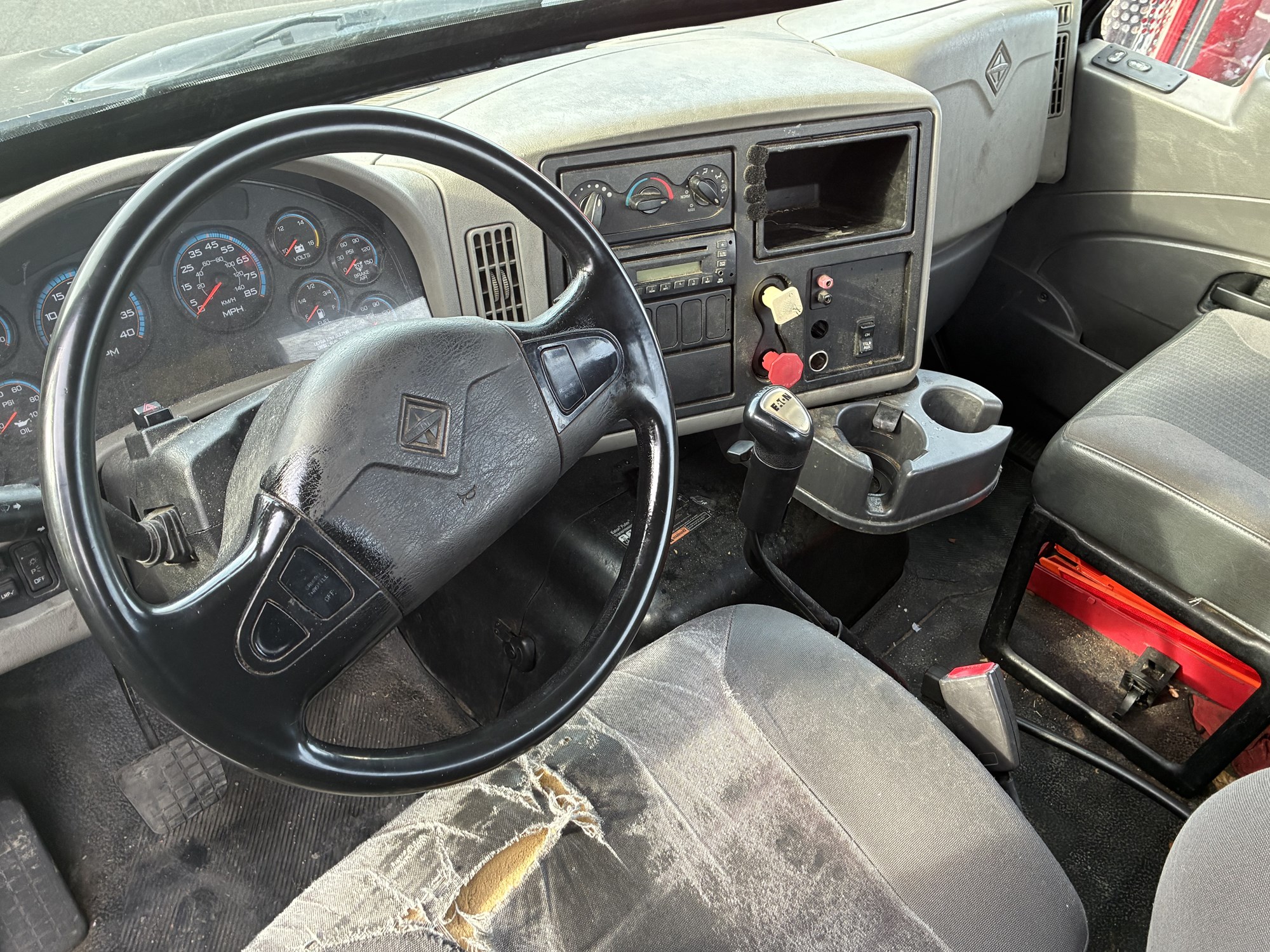 2009 International 8600 2009 International 8600 - image 6 of 6