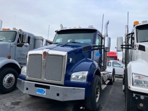2016 Kenworth T880 GJ120969U-01