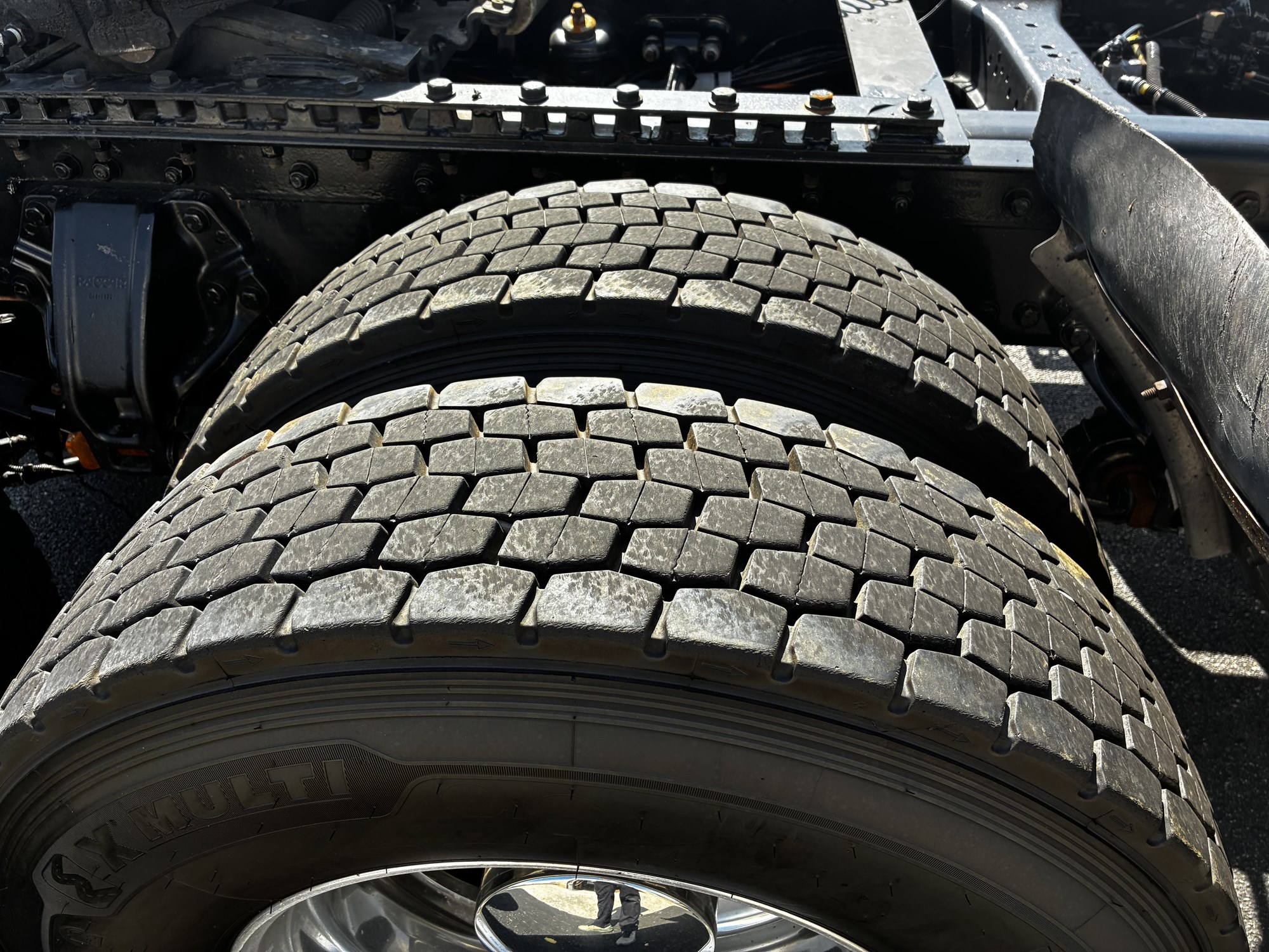 2017 Kenworth T680 - image 6 of 6