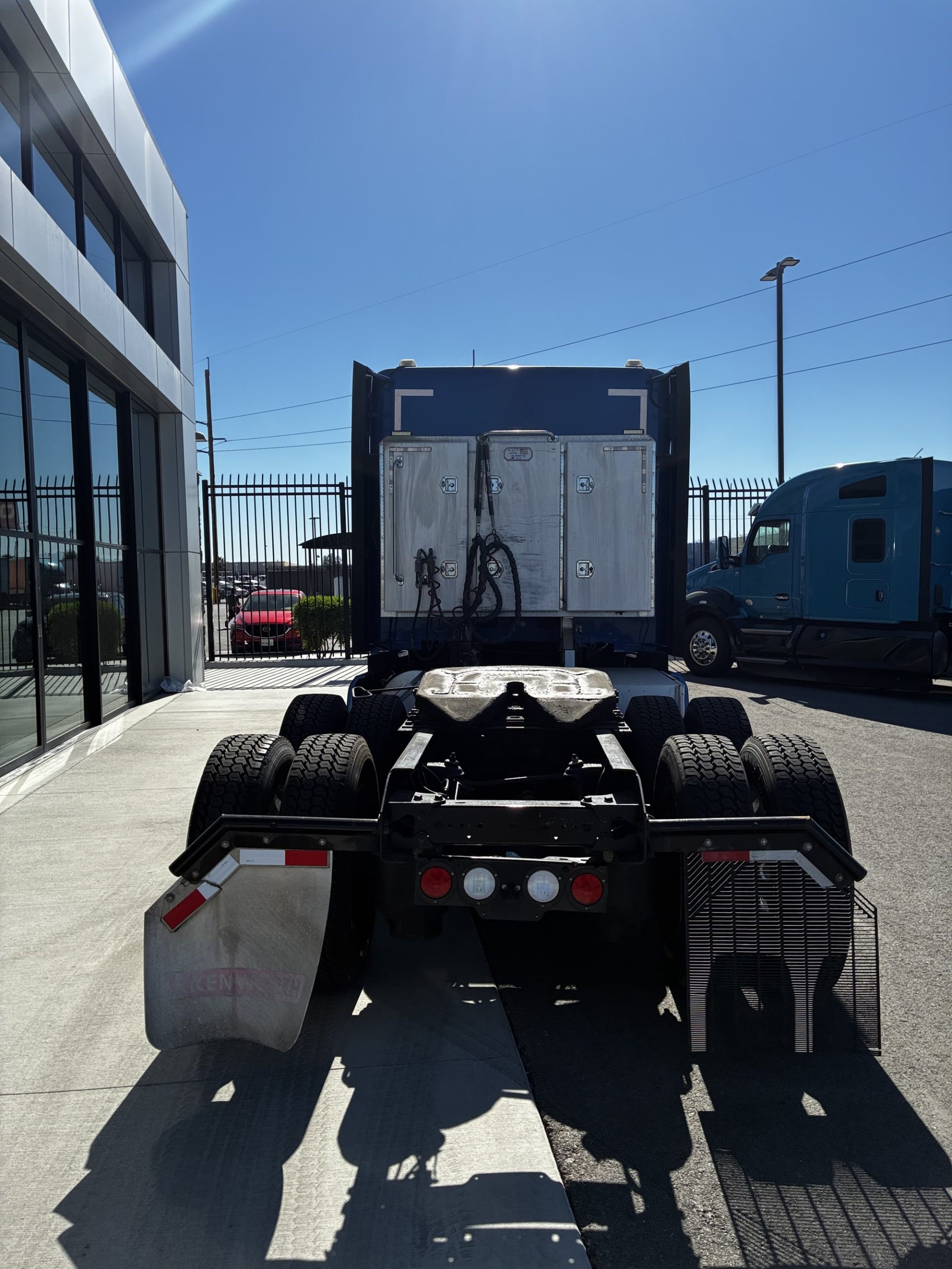2021 Kenworth T680 - image 6 of 6