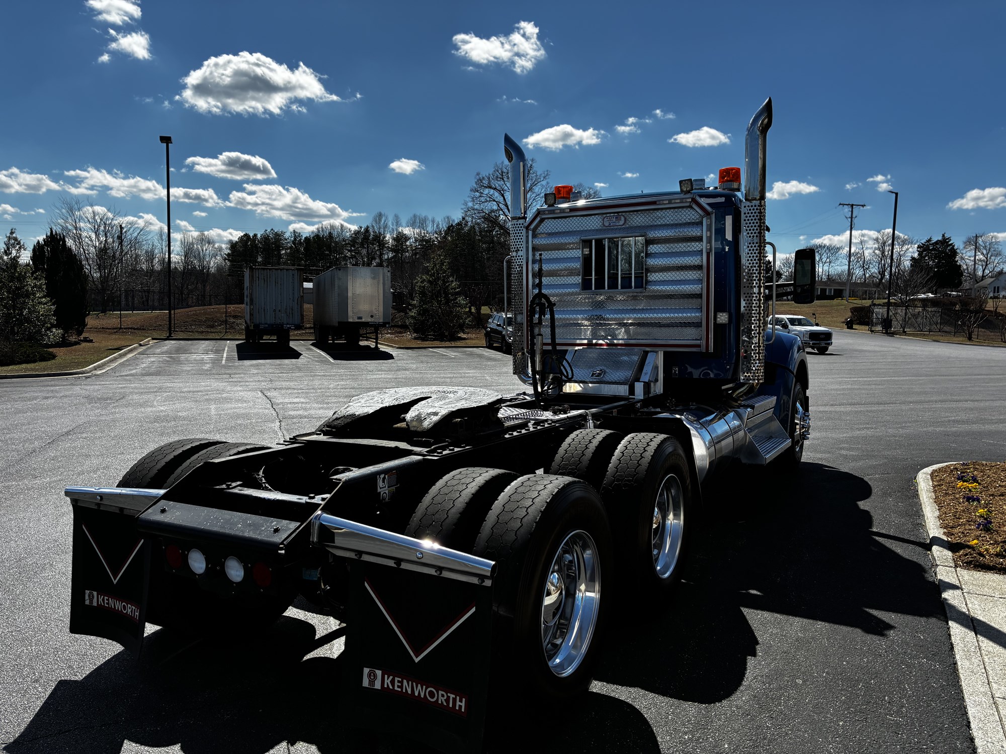 2022 Kenworth W990 - image 5 of 6