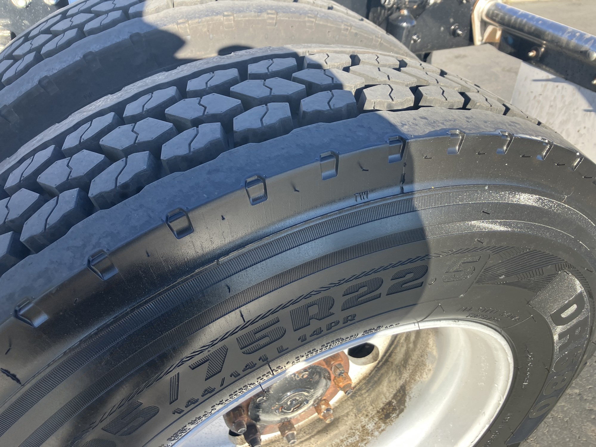 2022 Kenworth T680 - image 6 of 6