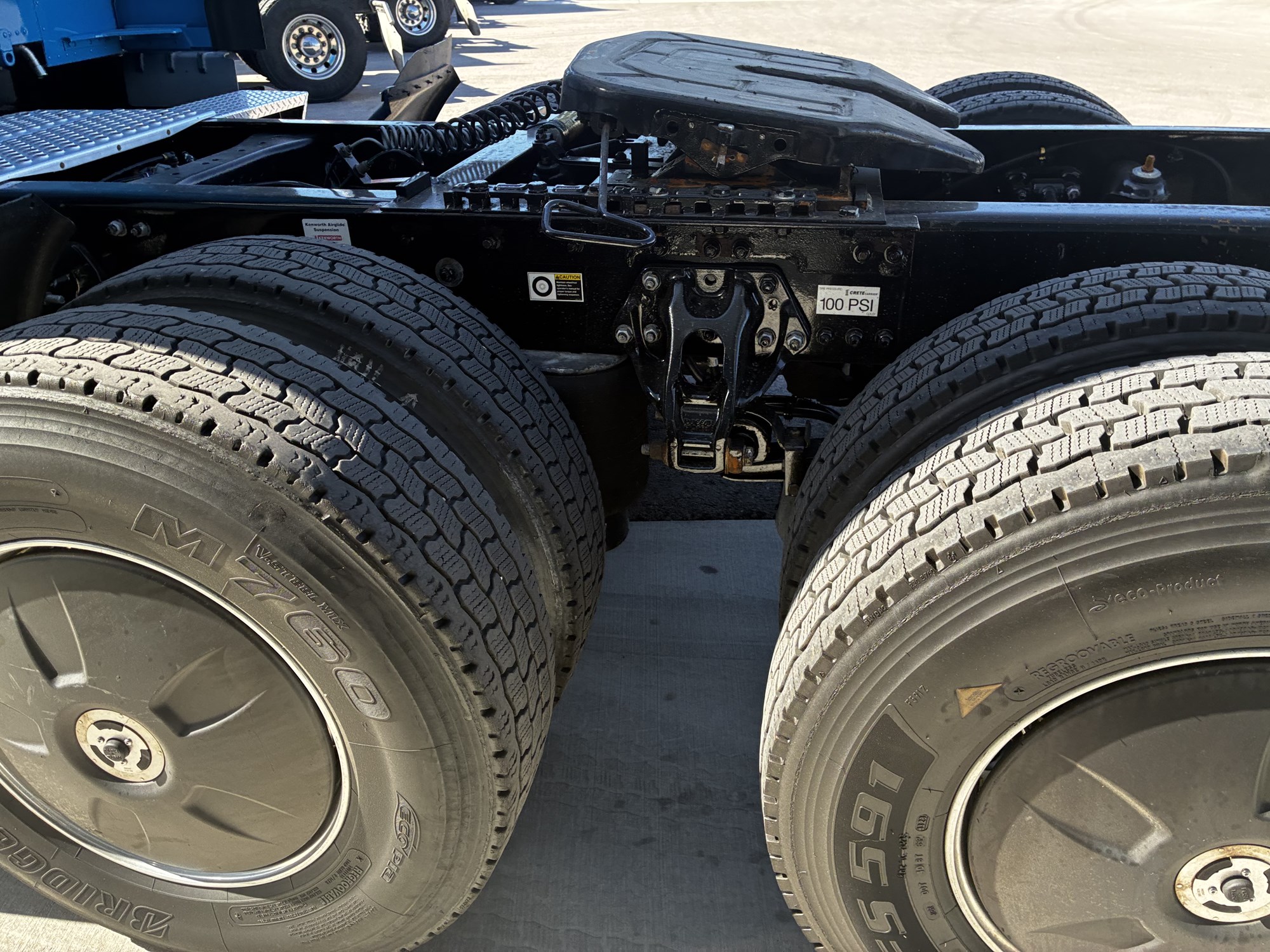 2022 Kenworth T680 - image 6 of 6