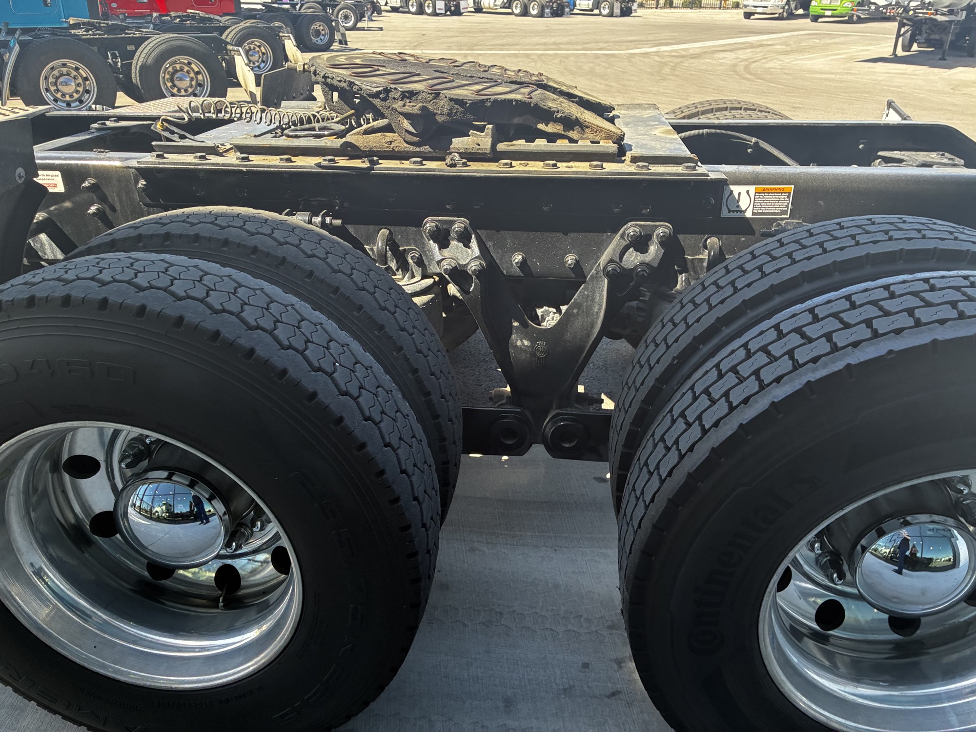 2022 Kenworth T880 2022 Kenworth T880 - image 6 of 6