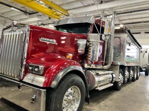 2022 Kenworth W900B NR485202U-01