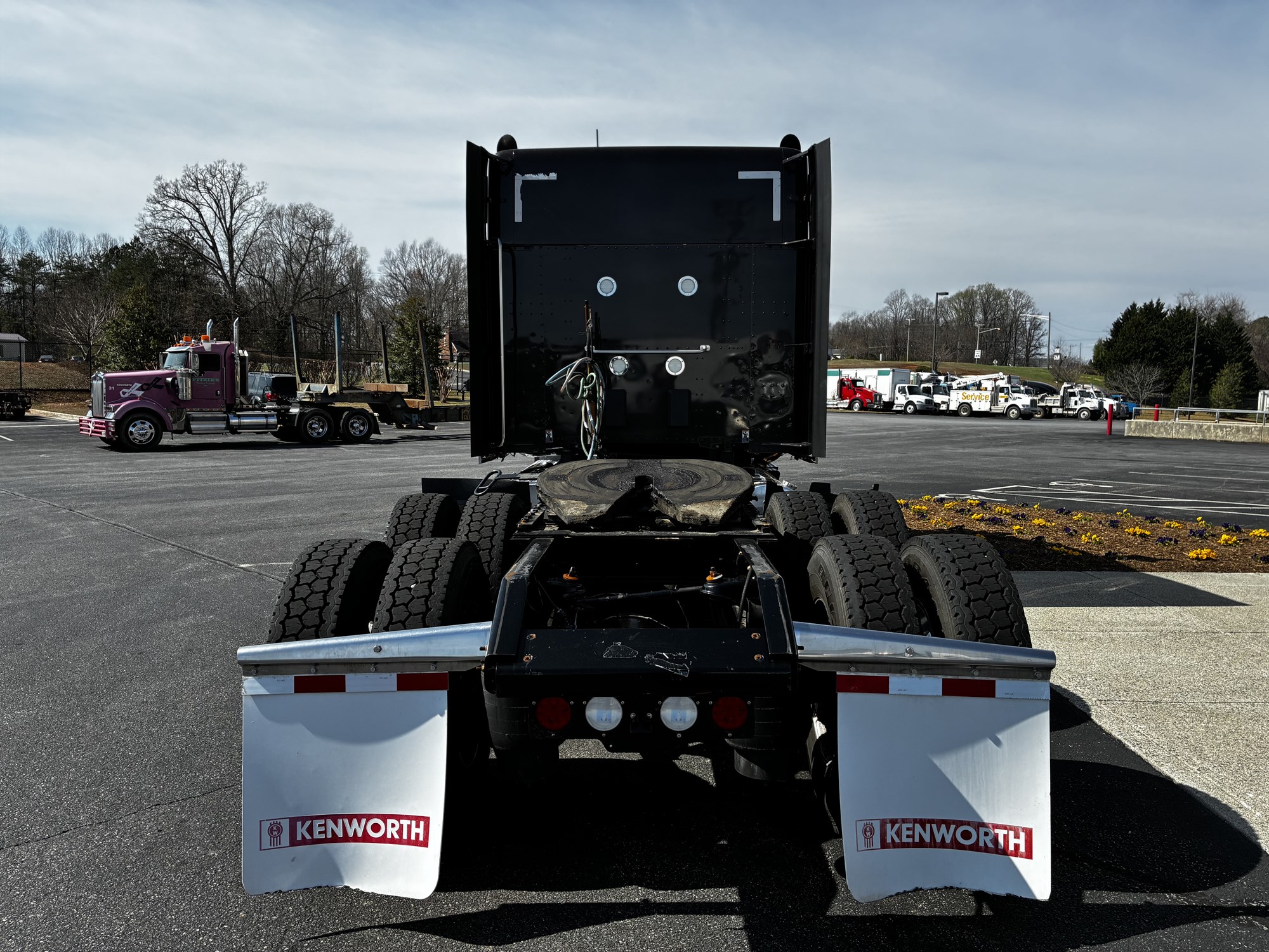 2023 Kenworth W990 2023 Kenworth W990 - image 5 of 6