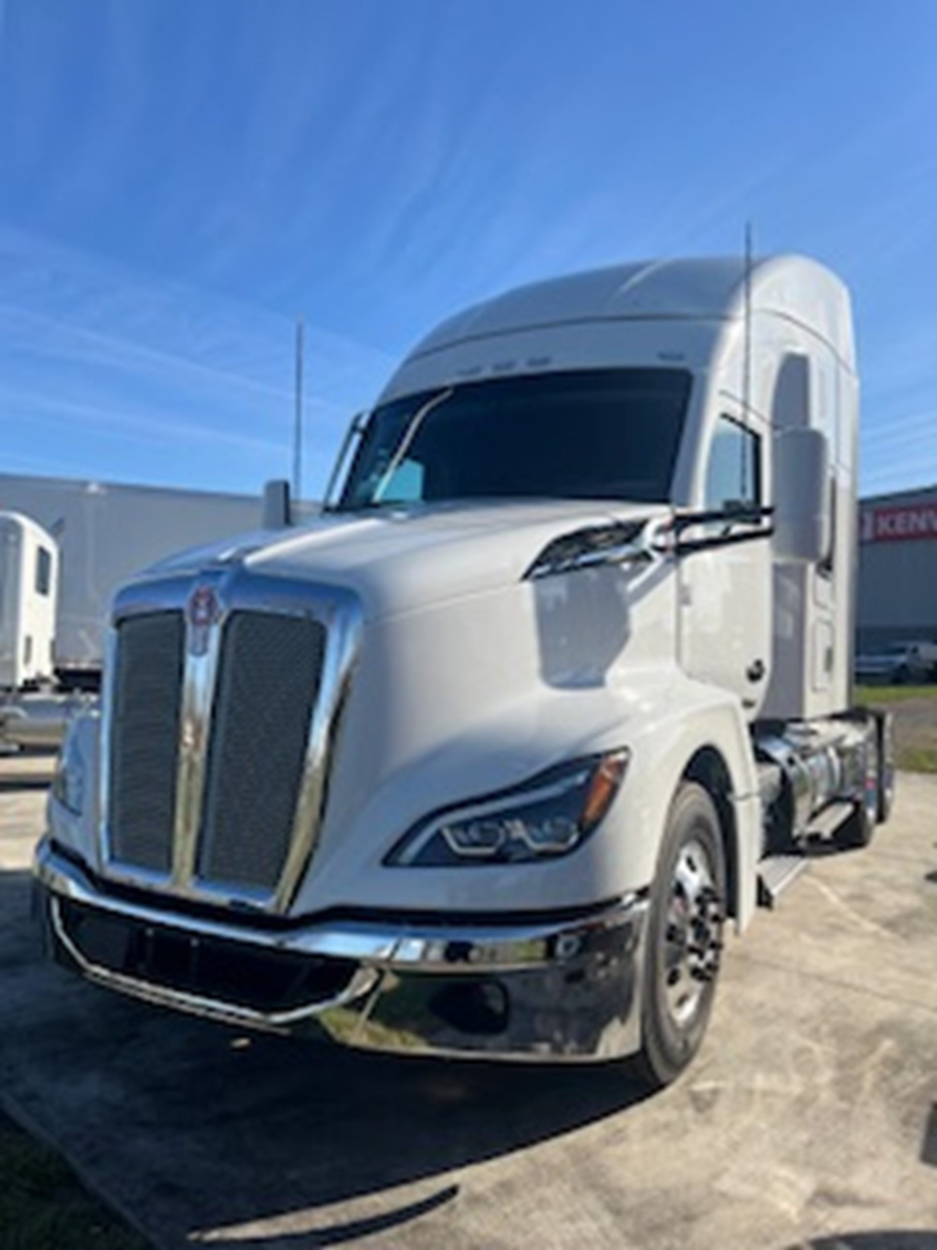2026 Kenworth T680 Next Gen - image 1 of 6