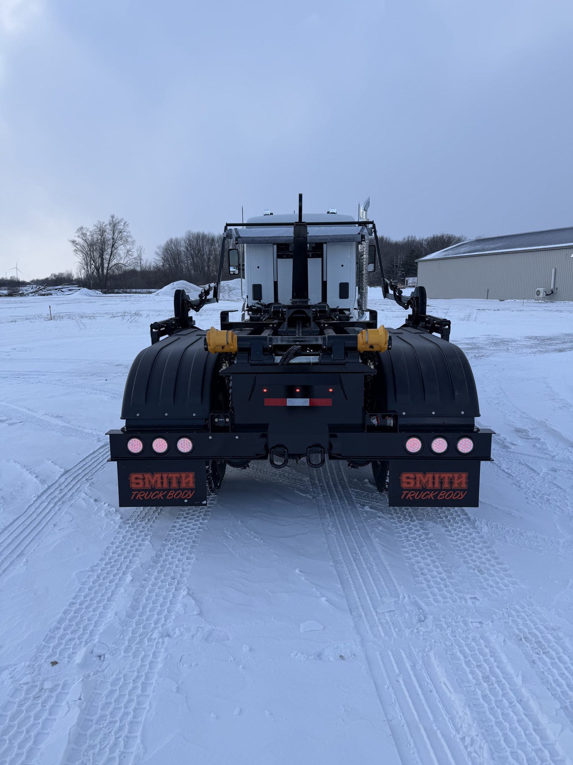 2026 Kenworth T880 - image 3 of 6