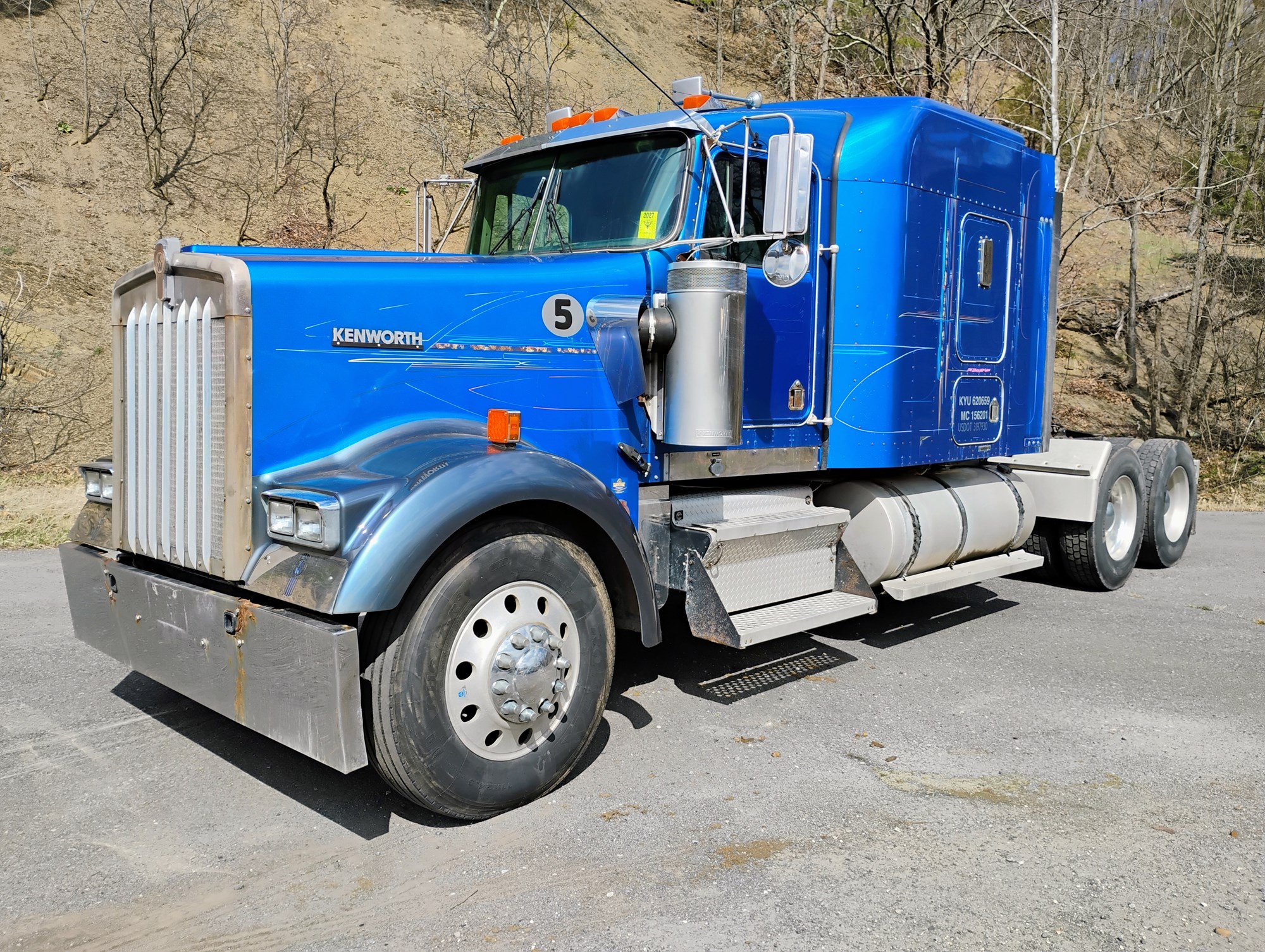 1999 Kenworth W900B - image 1 of 6
