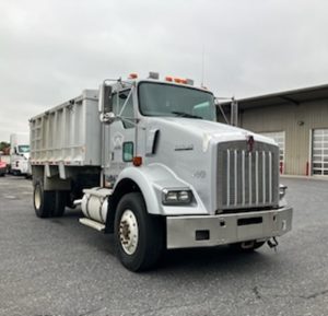 2002 Kenworth T800 2J899432U-01