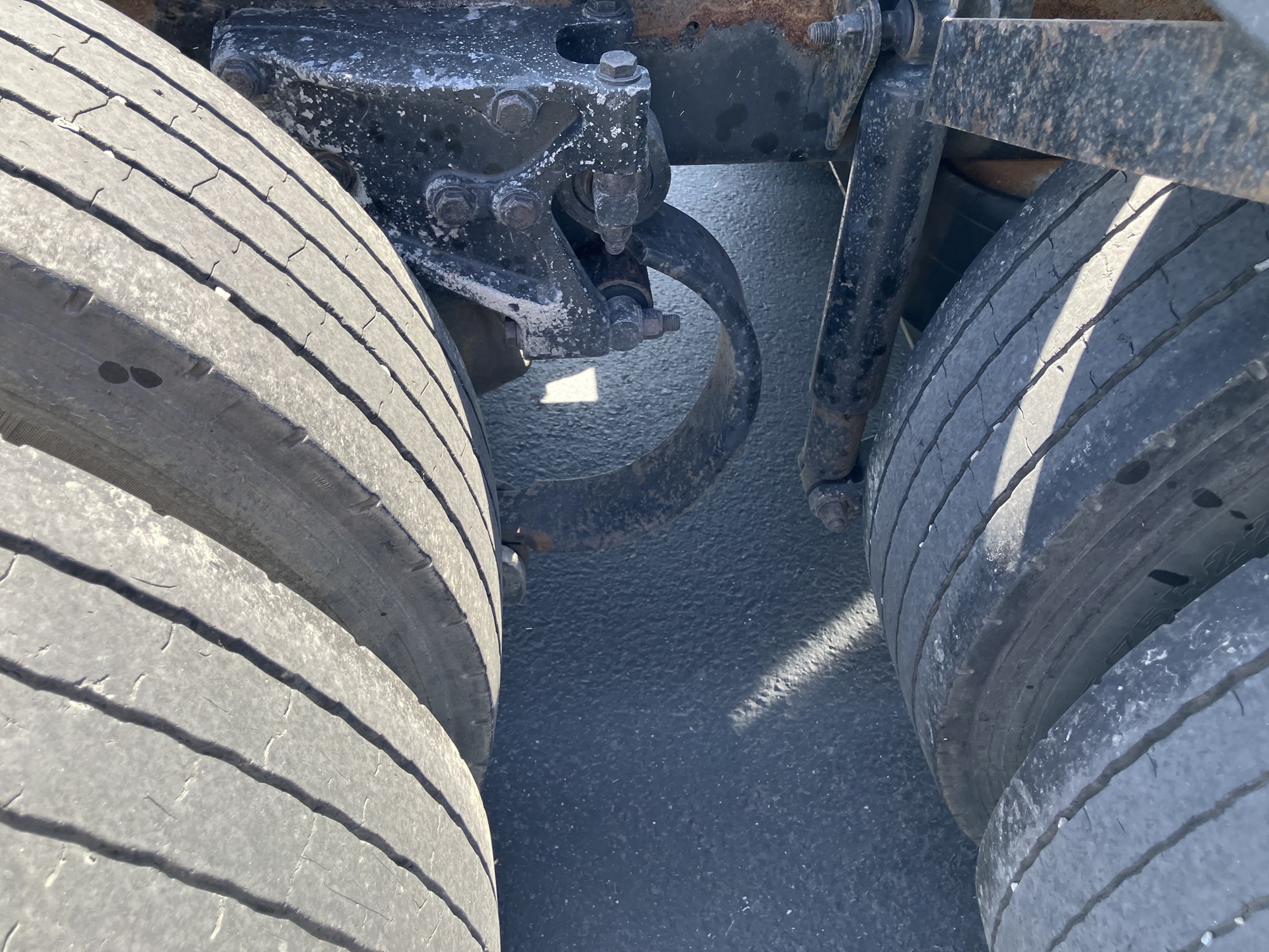 2007 Kenworth T800 - image 6 of 6