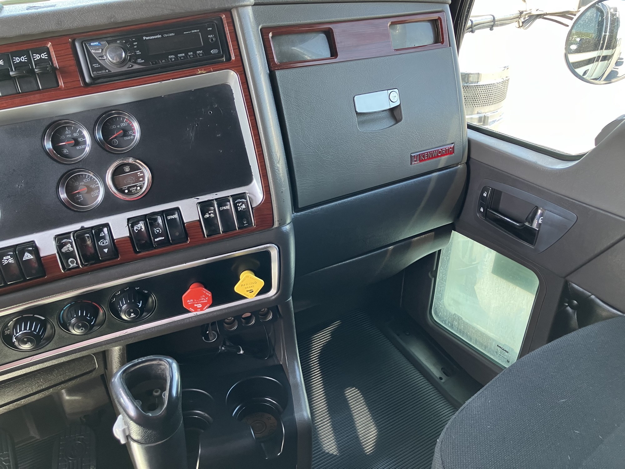 2007 Kenworth T800 7R173065U-10 2007 Kenworth T800 7R173065U-10