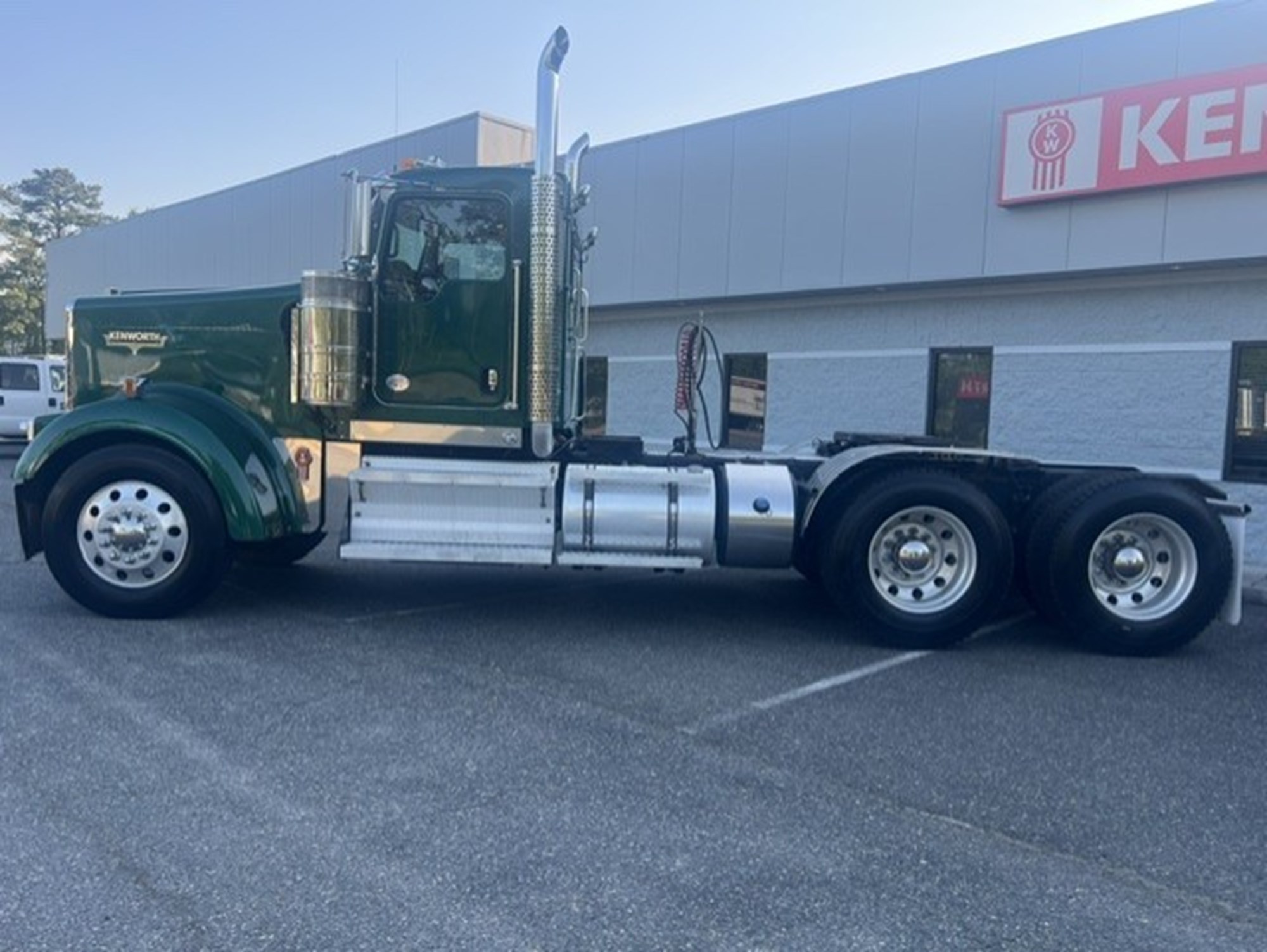 2014 Kenworth W900L - image 6 of 6