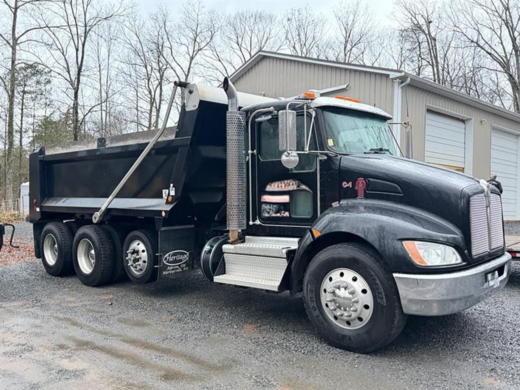 2018 Kenworth T370 - image 2 of 6