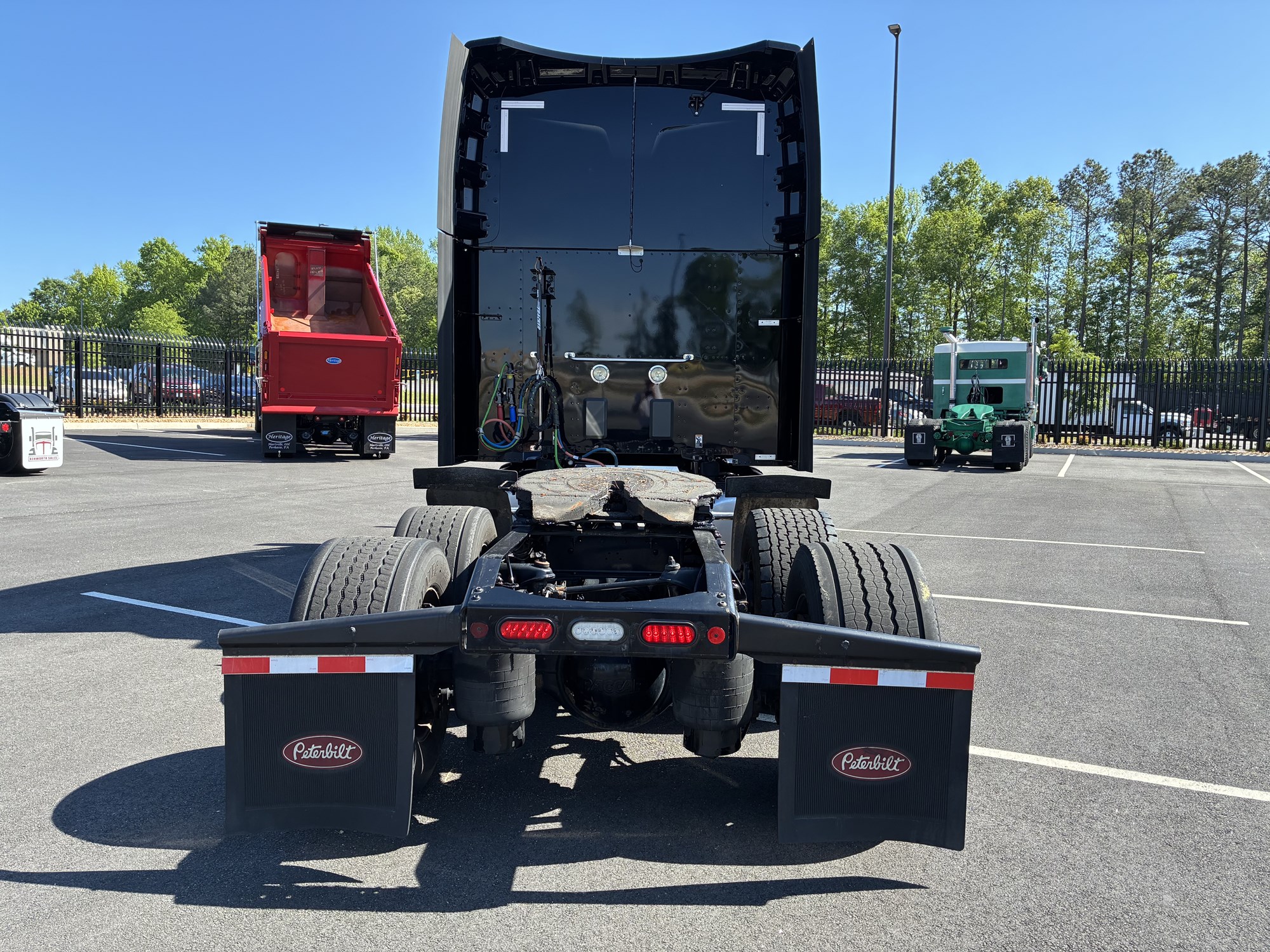 2020 Peterbilt 579 - image 6 of 6