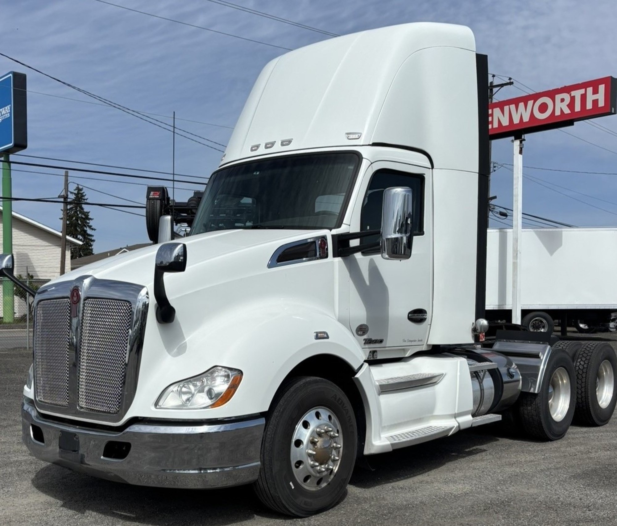 2020 Kenworth T680 - image 1 of 6