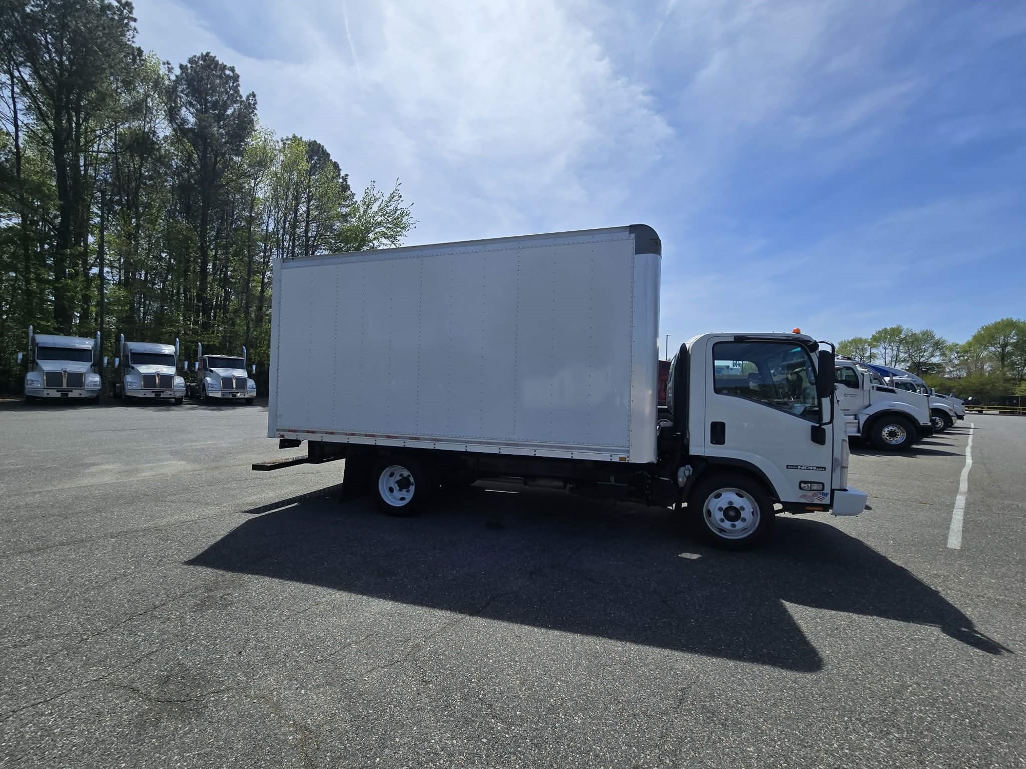 2021 Isuzu NPR HD - image 6 of 6