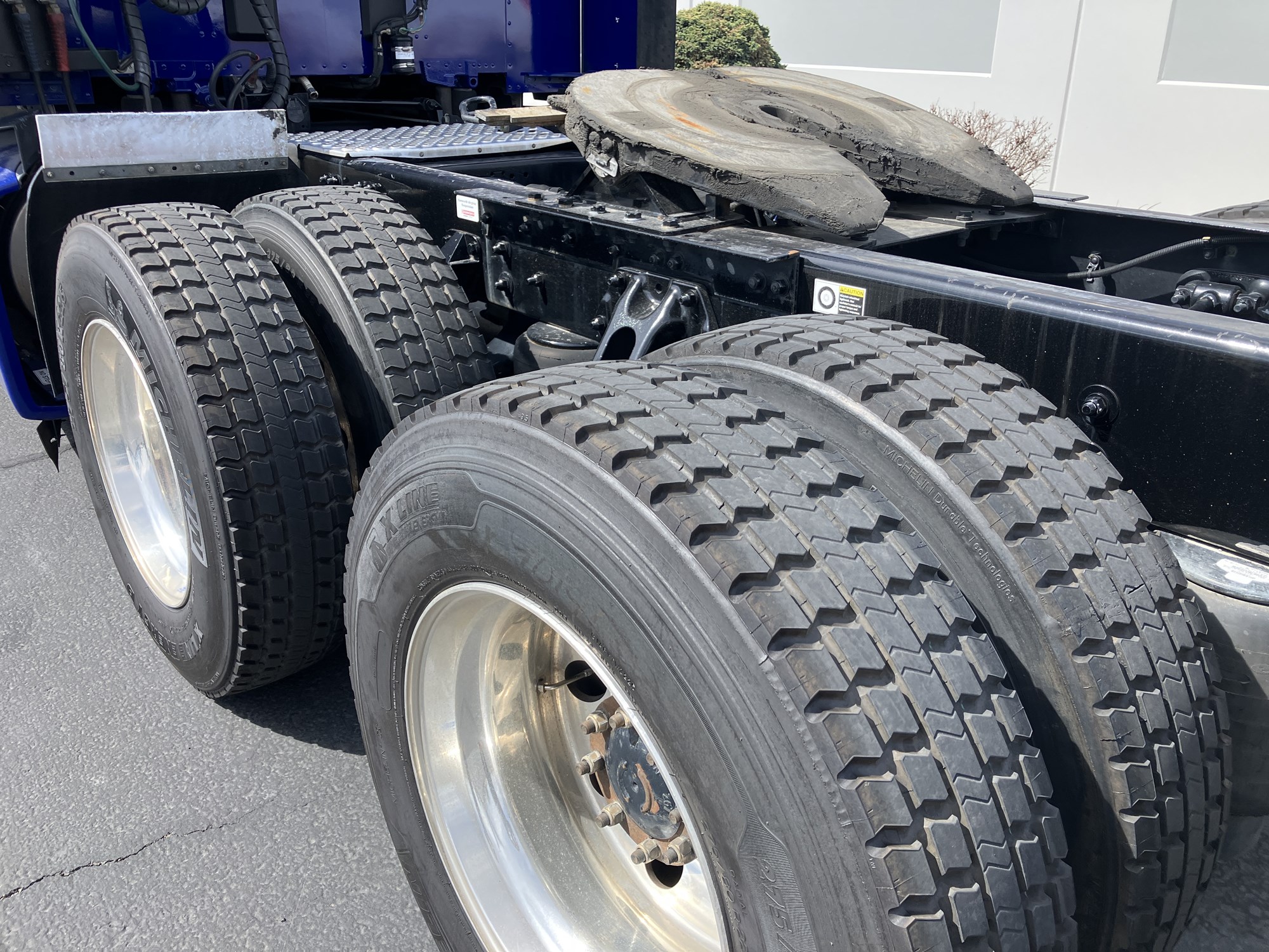 2022 Kenworth T680 - image 6 of 6