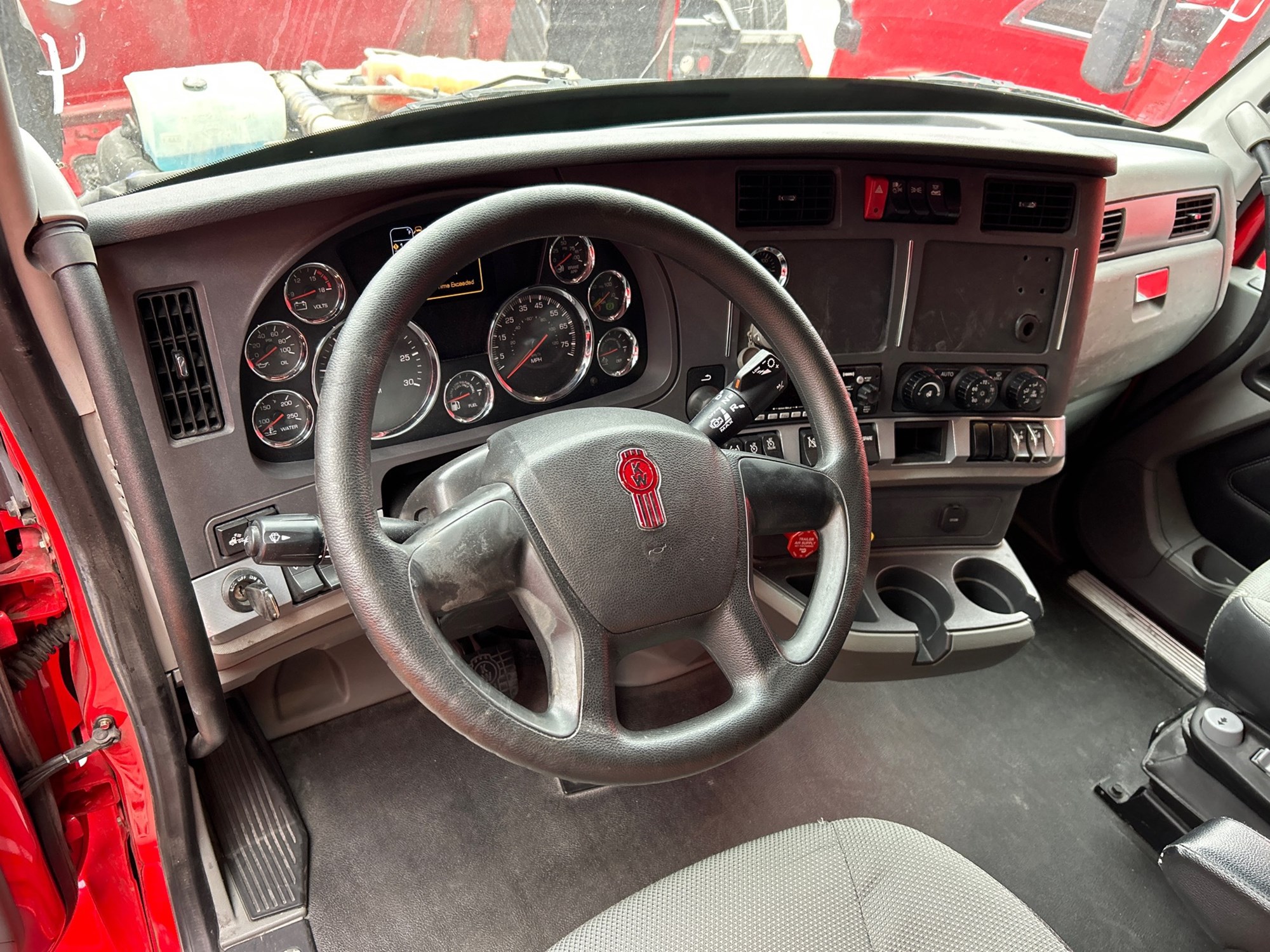 2022 Kenworth T680 - image 6 of 6