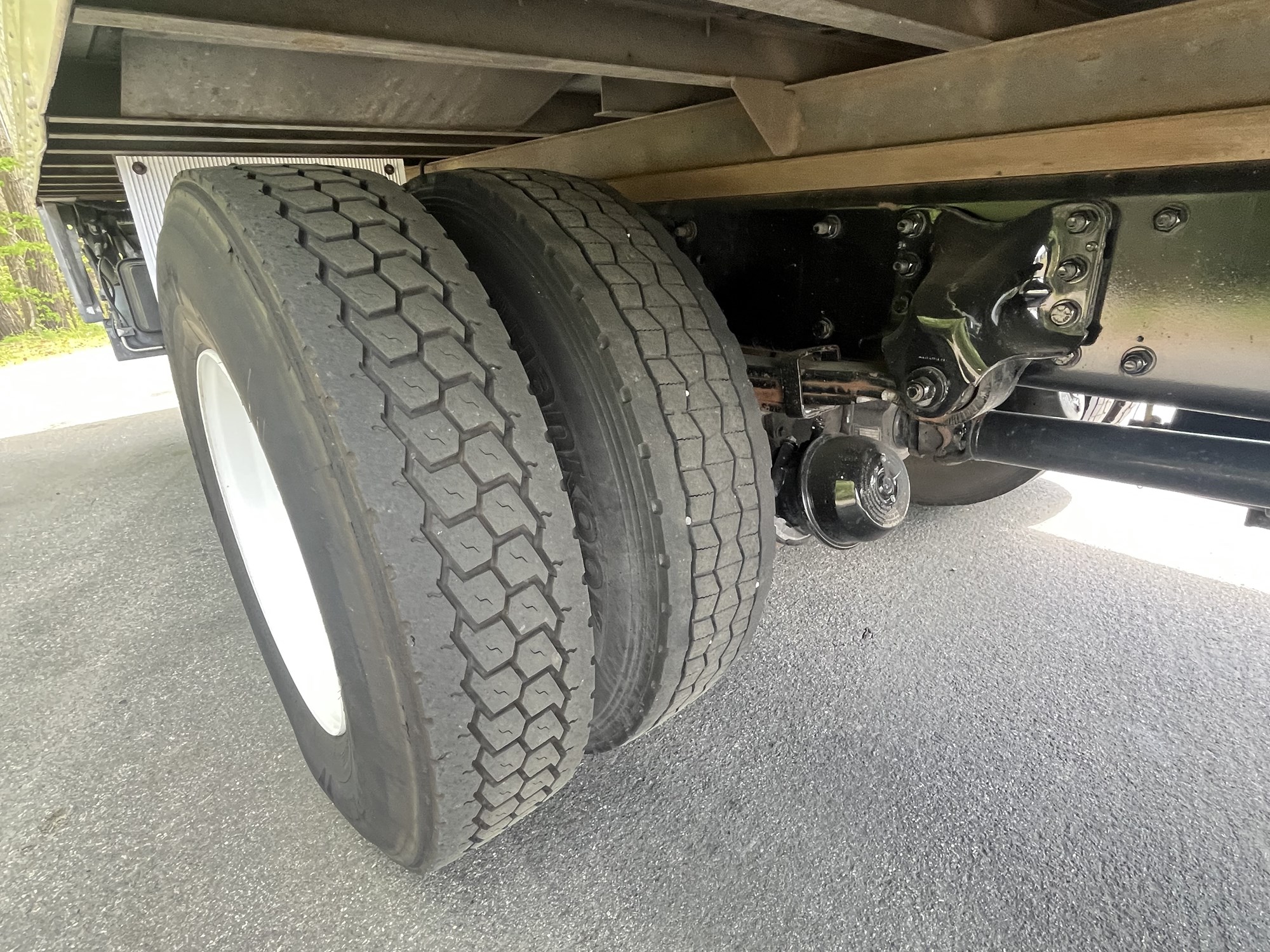 2023 Freightliner M2 - image 5 of 6