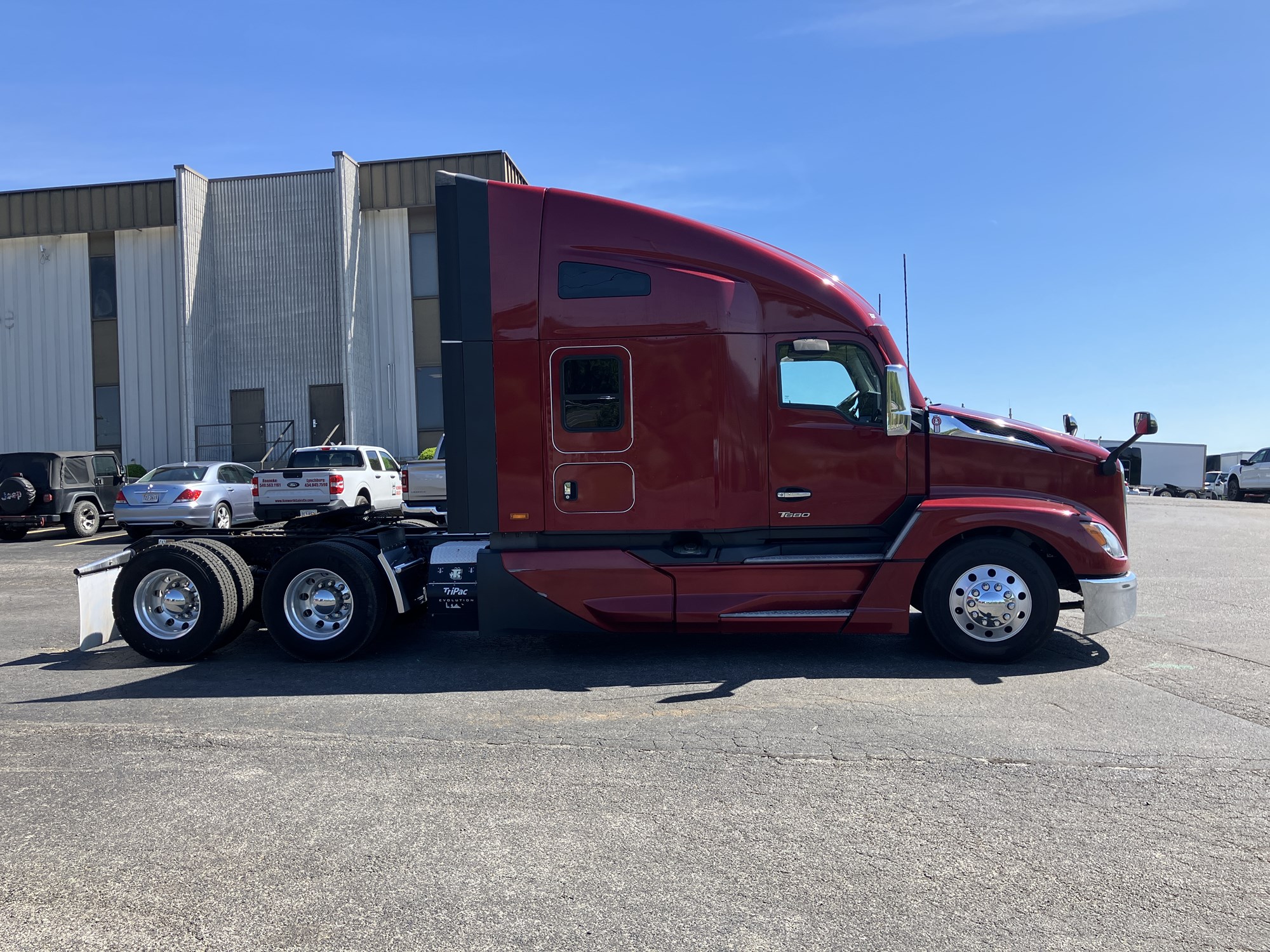 2023 Kenworth T680 Next Gen - image 3 of 6