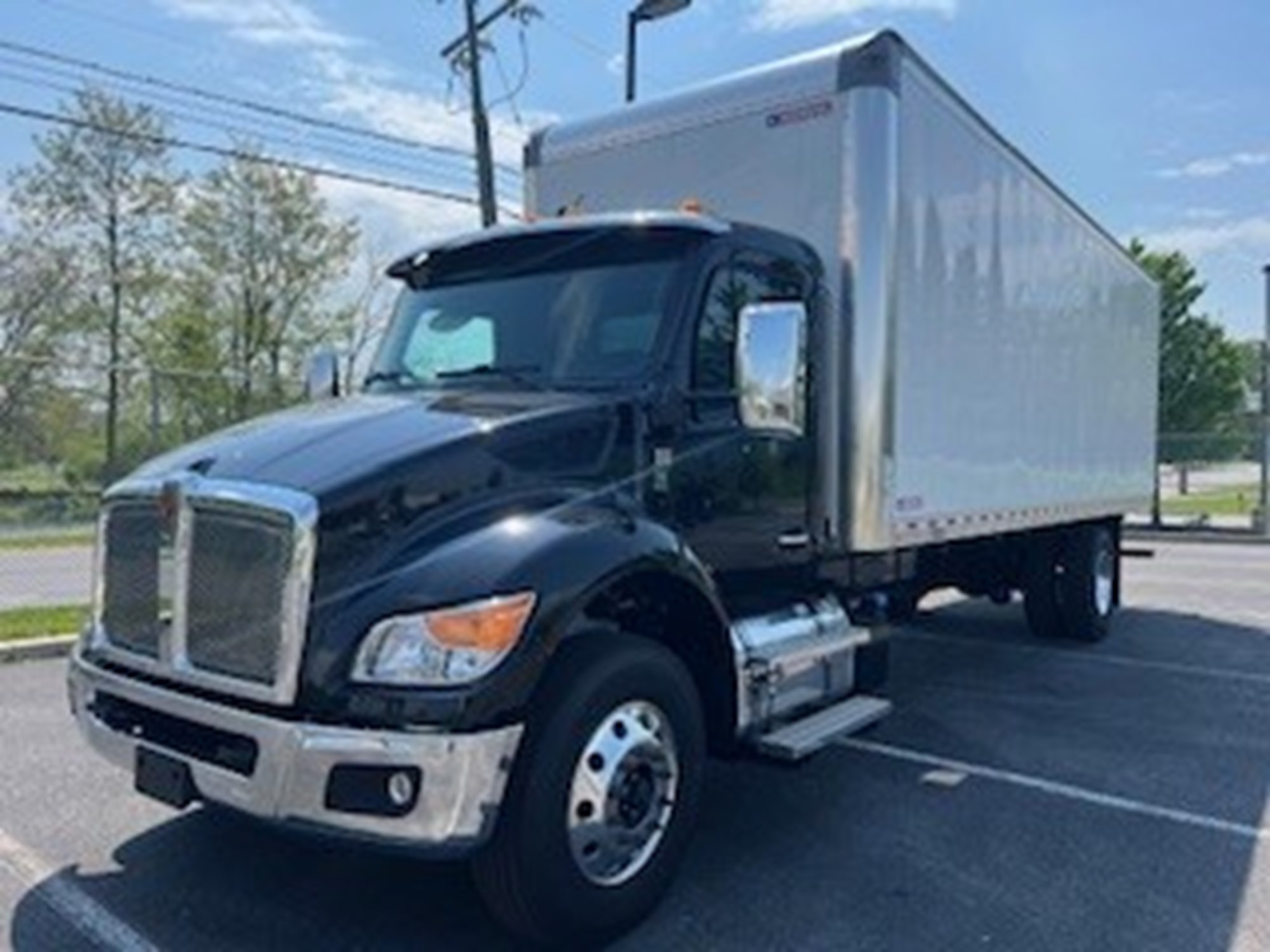 2025 Kenworth T380 - image 1 of 6