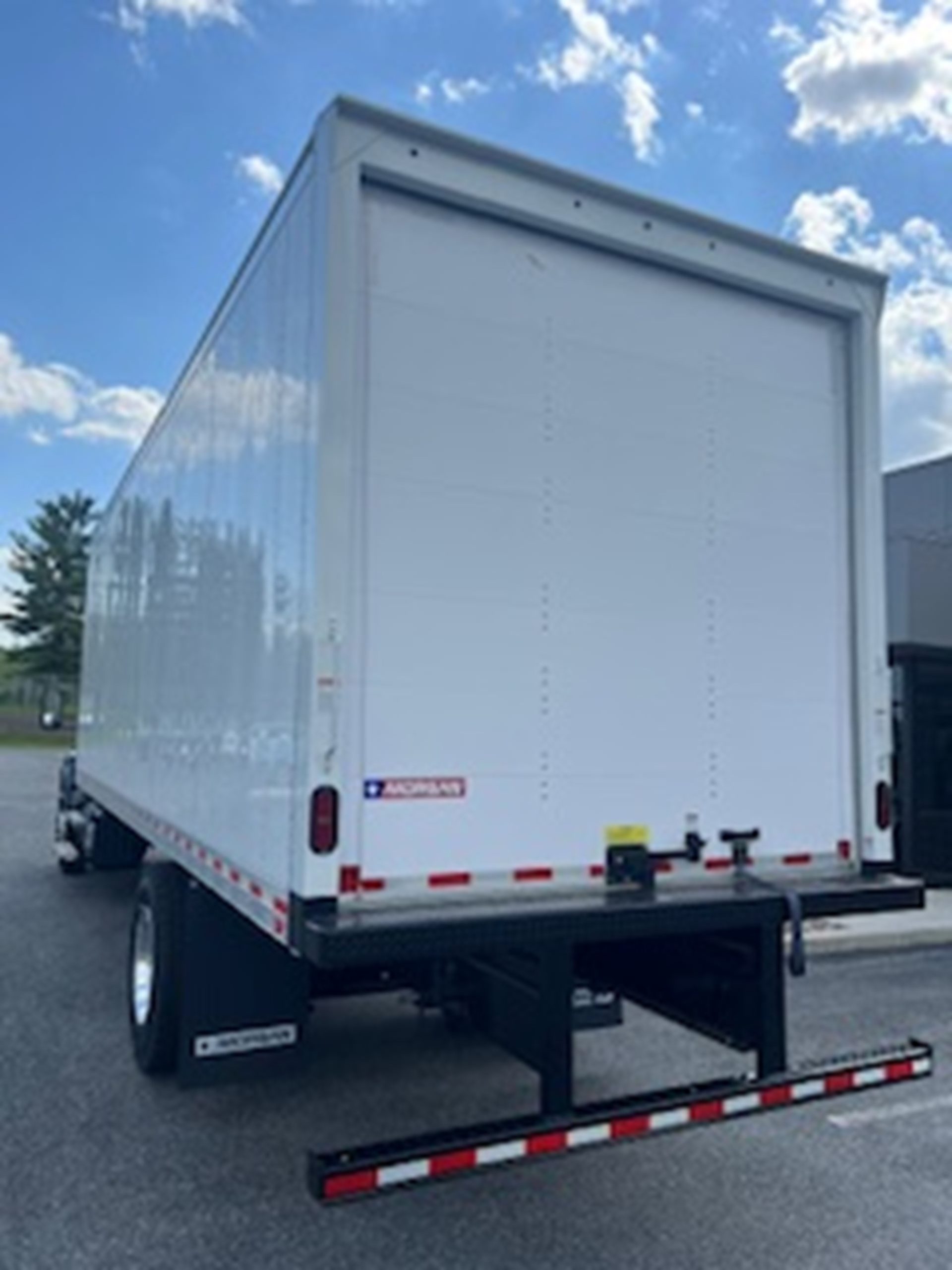 2025 Kenworth T380 - image 5 of 6