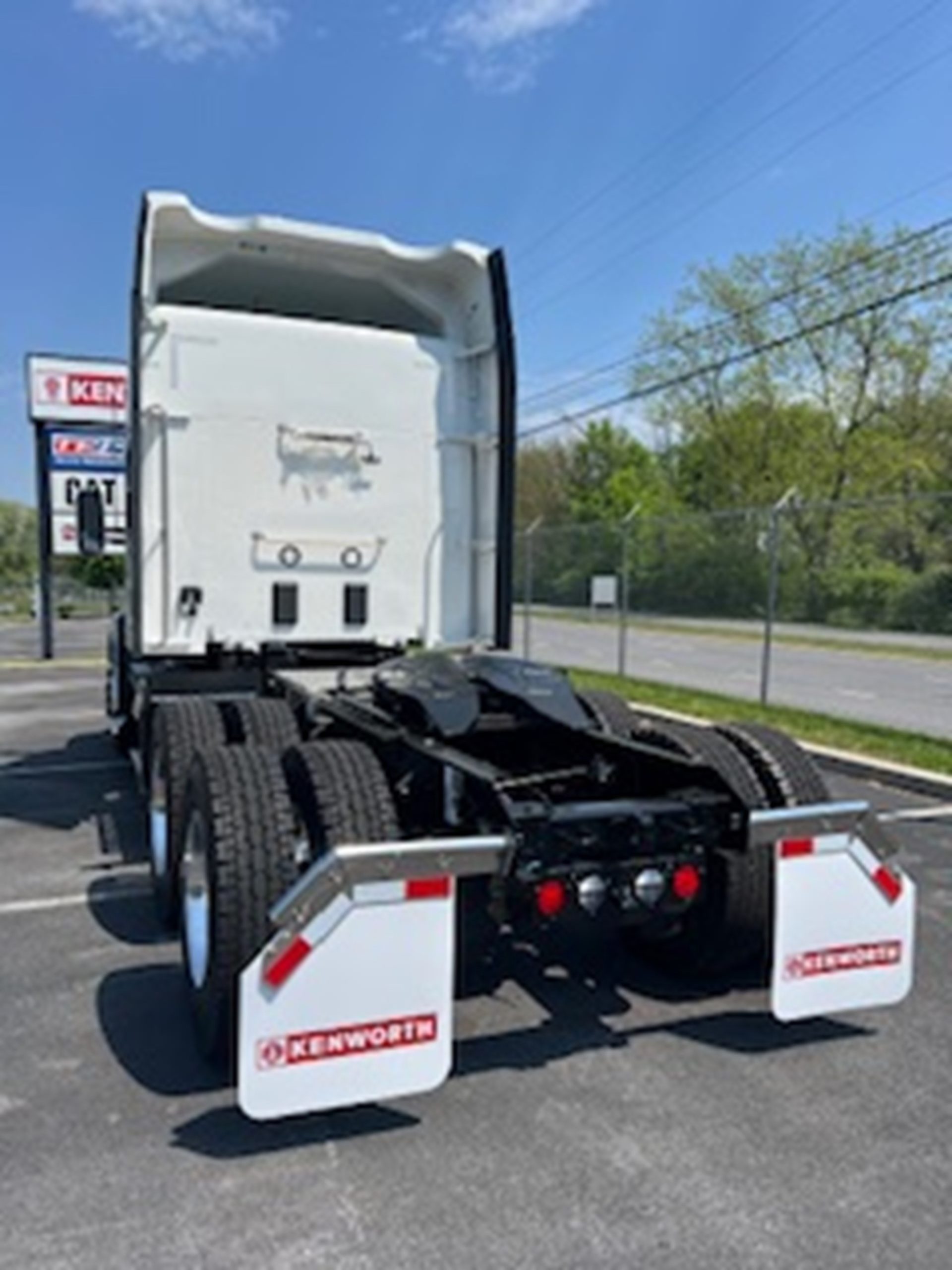 2026 Kenworth T680 Next Gen - image 4 of 6