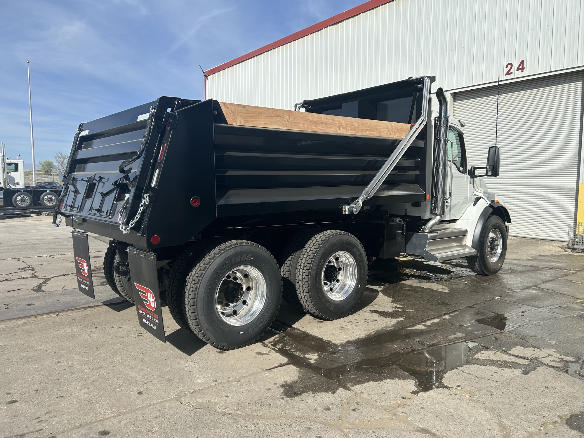 2026 Kenworth T480 - image 2 of 3