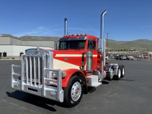 1997 Peterbilt 379 VN443778U-01