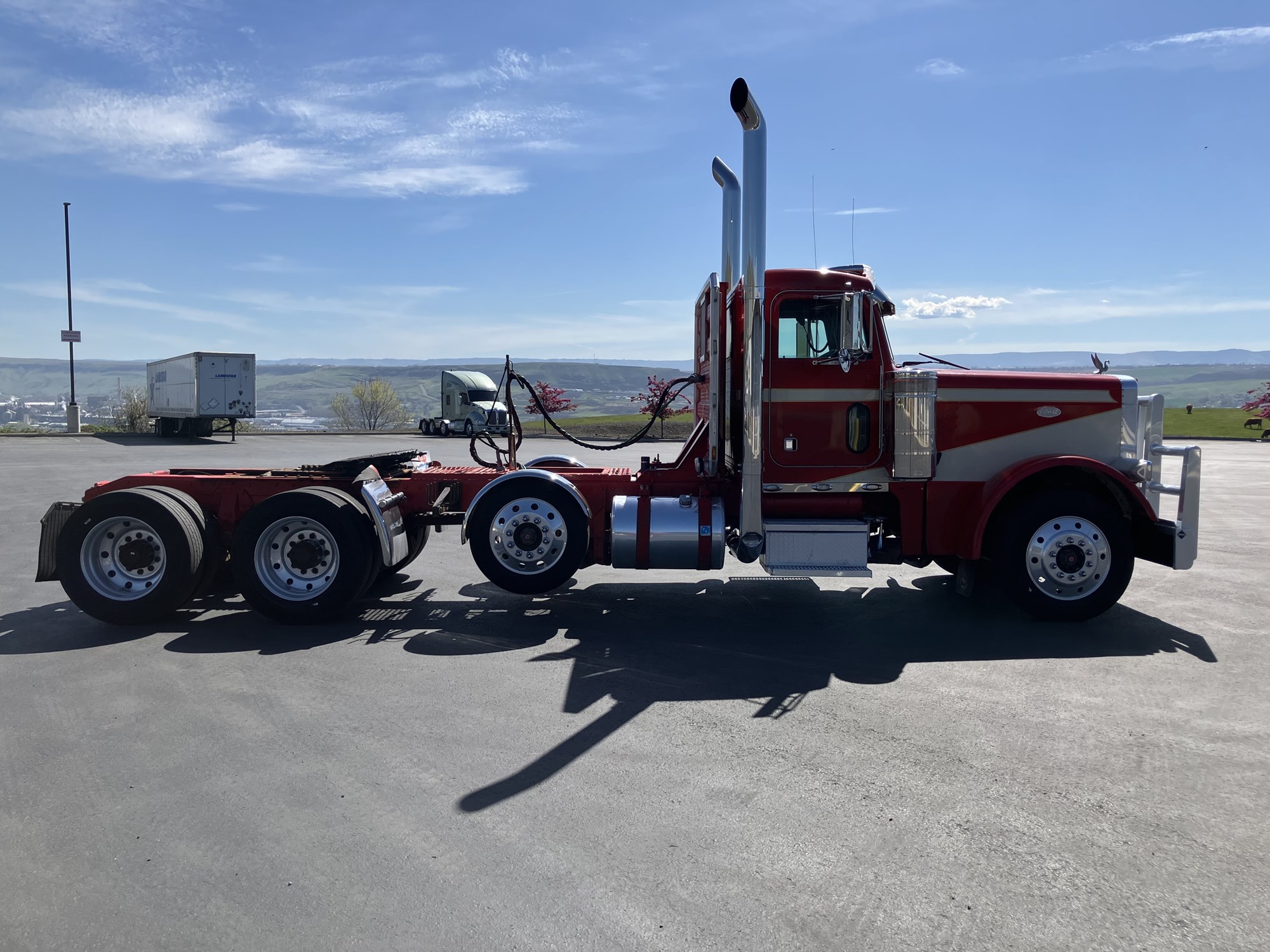 1997 Peterbilt 379 VN443778U-08 1997 Peterbilt 379 VN443778U-08