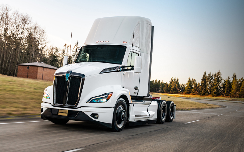 Kenworth T680E Kenworth T680E - image 1 of 3