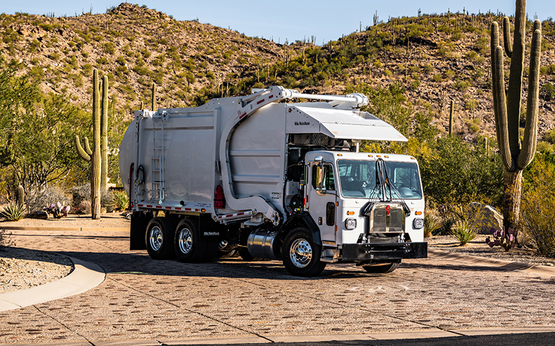 Kenworth L770 / L770E Kenworth L770 / L770E - image 1 of 5