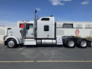 2015 Kenworth W900 FJ422740U-01