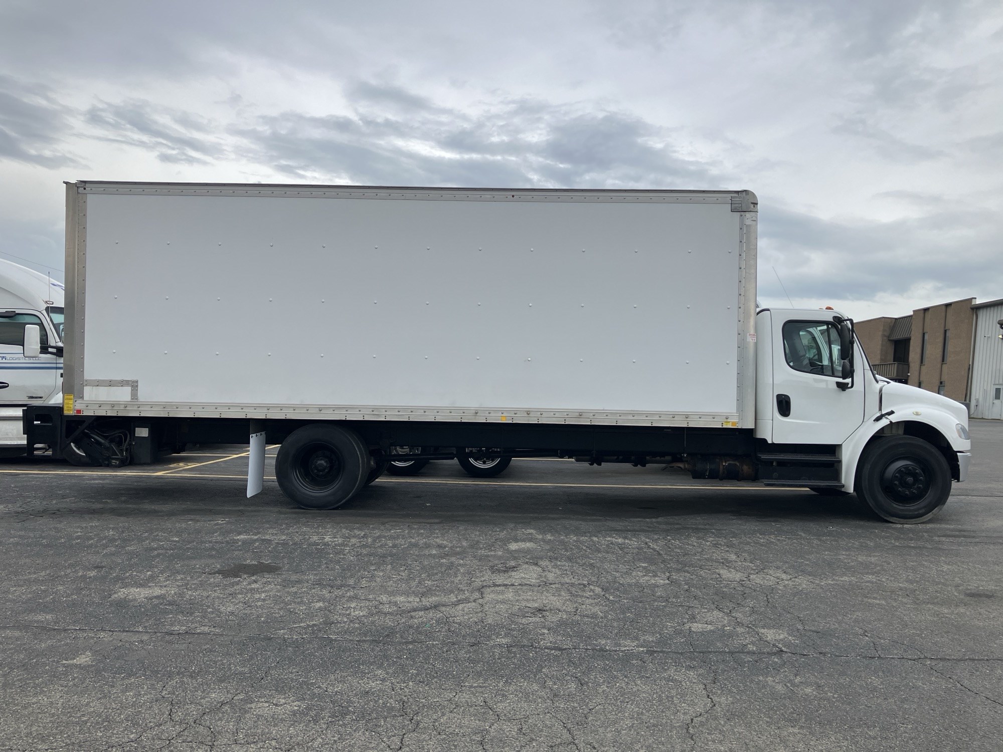 2018 Freightliner M2 - image 1 of 2