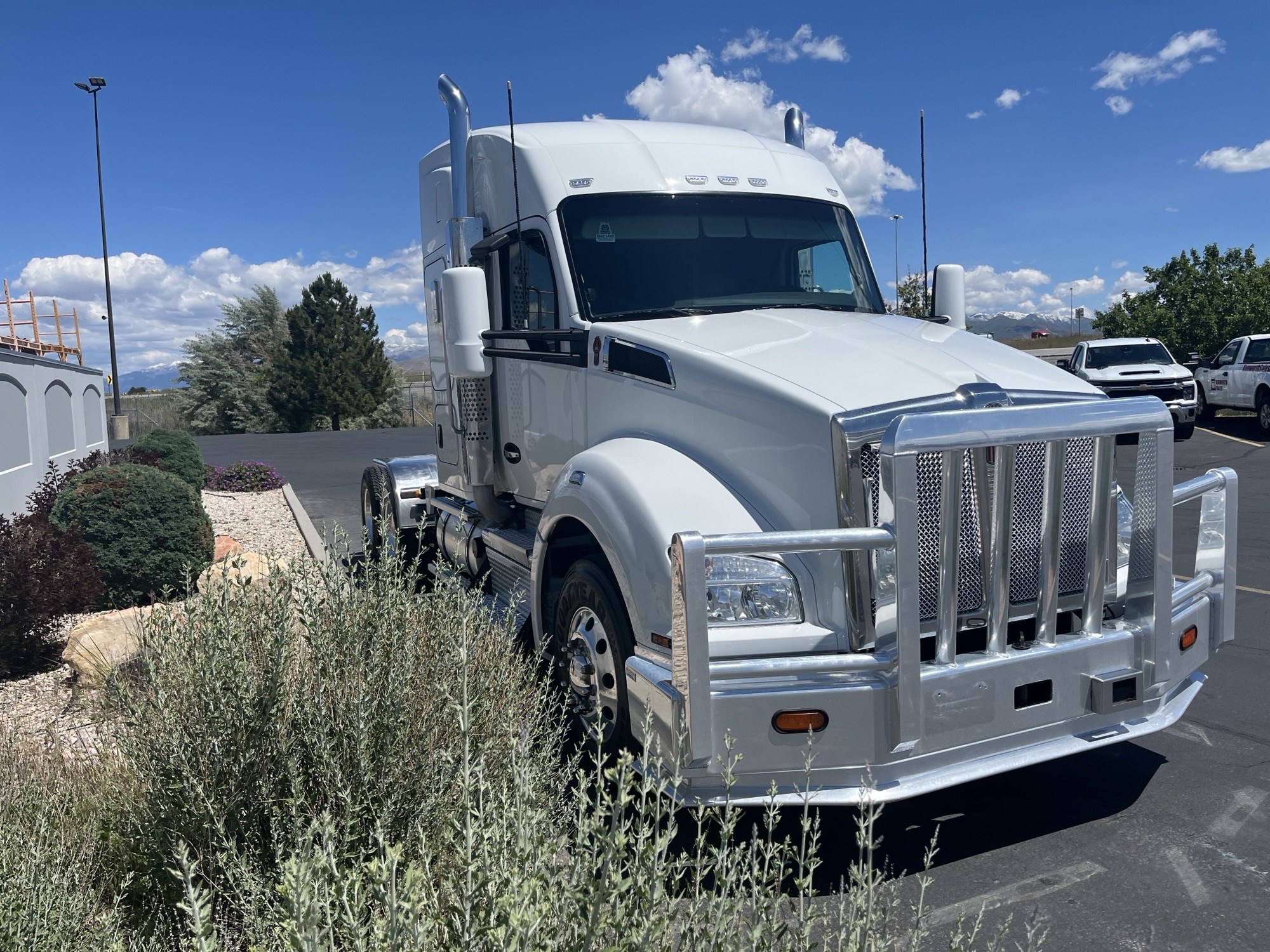 2020 Kenworth T880 2020 Kenworth T880 - image 4 of 6