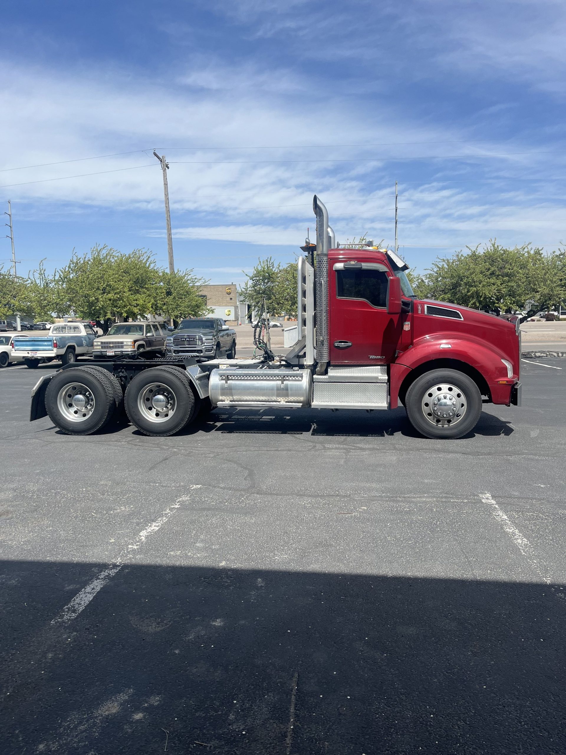 2020 Kenworth T880 - image 4 of 6