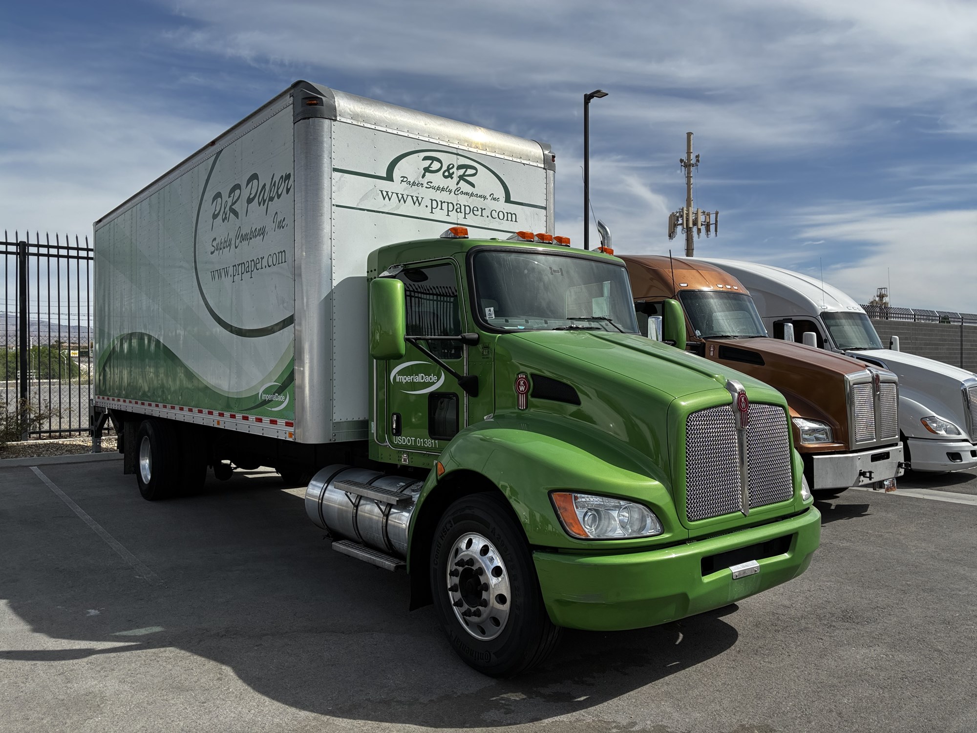 2020 Kenworth T270 2020 Kenworth T270 - image 1 of 2