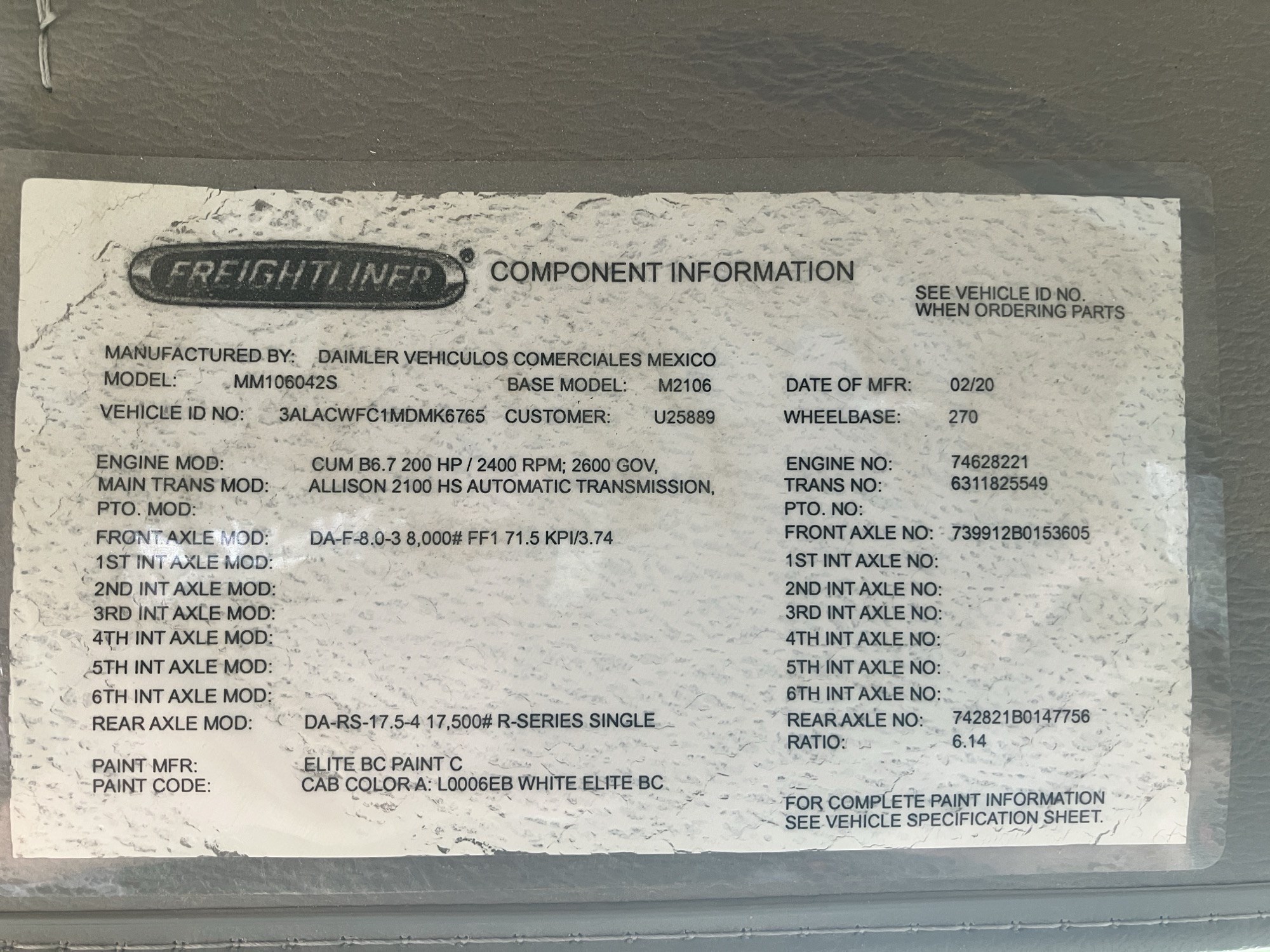2021 Freightliner M2 - image 2 of 3