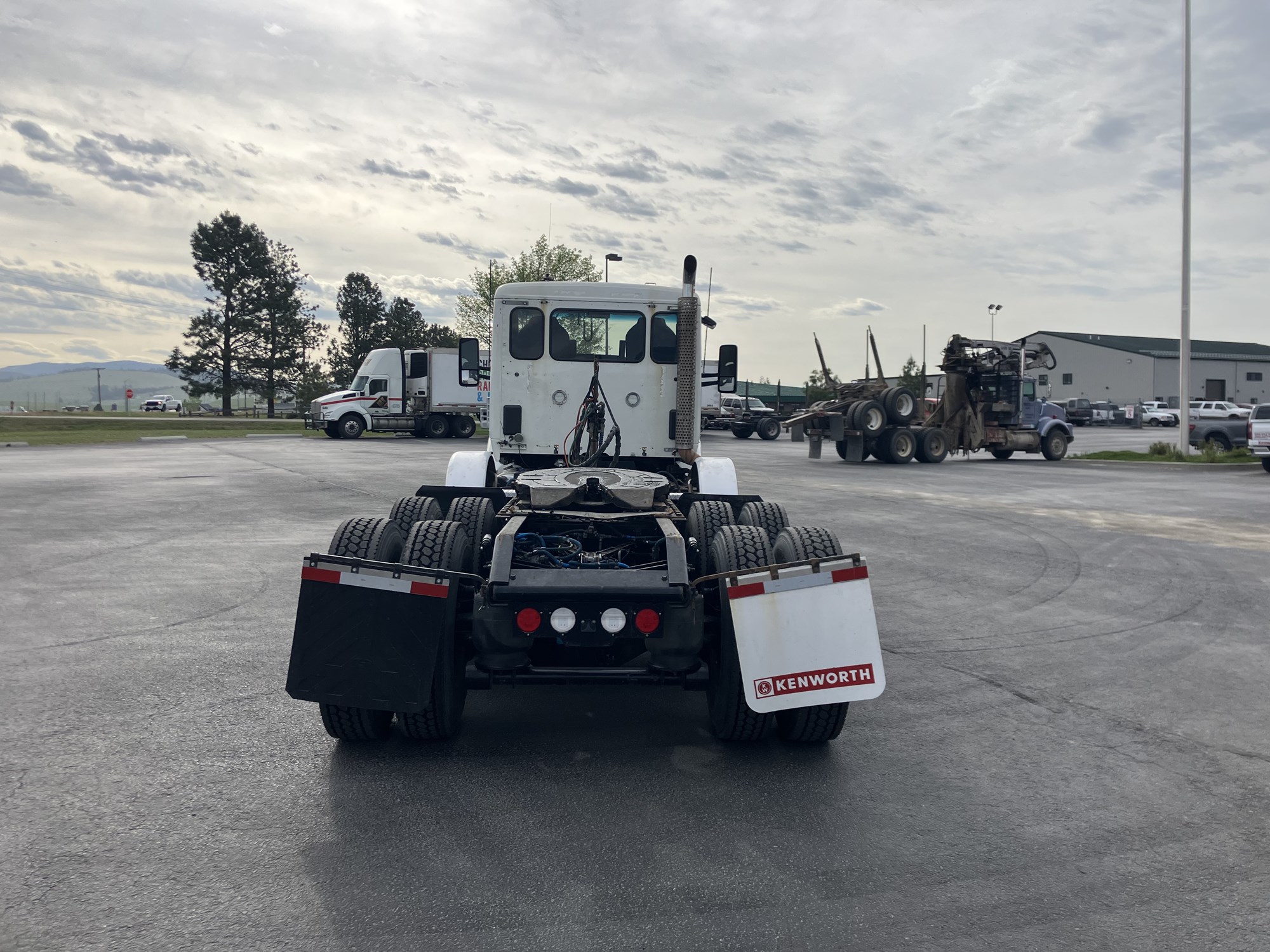 2022 Kenworth T880 - image 6 of 6