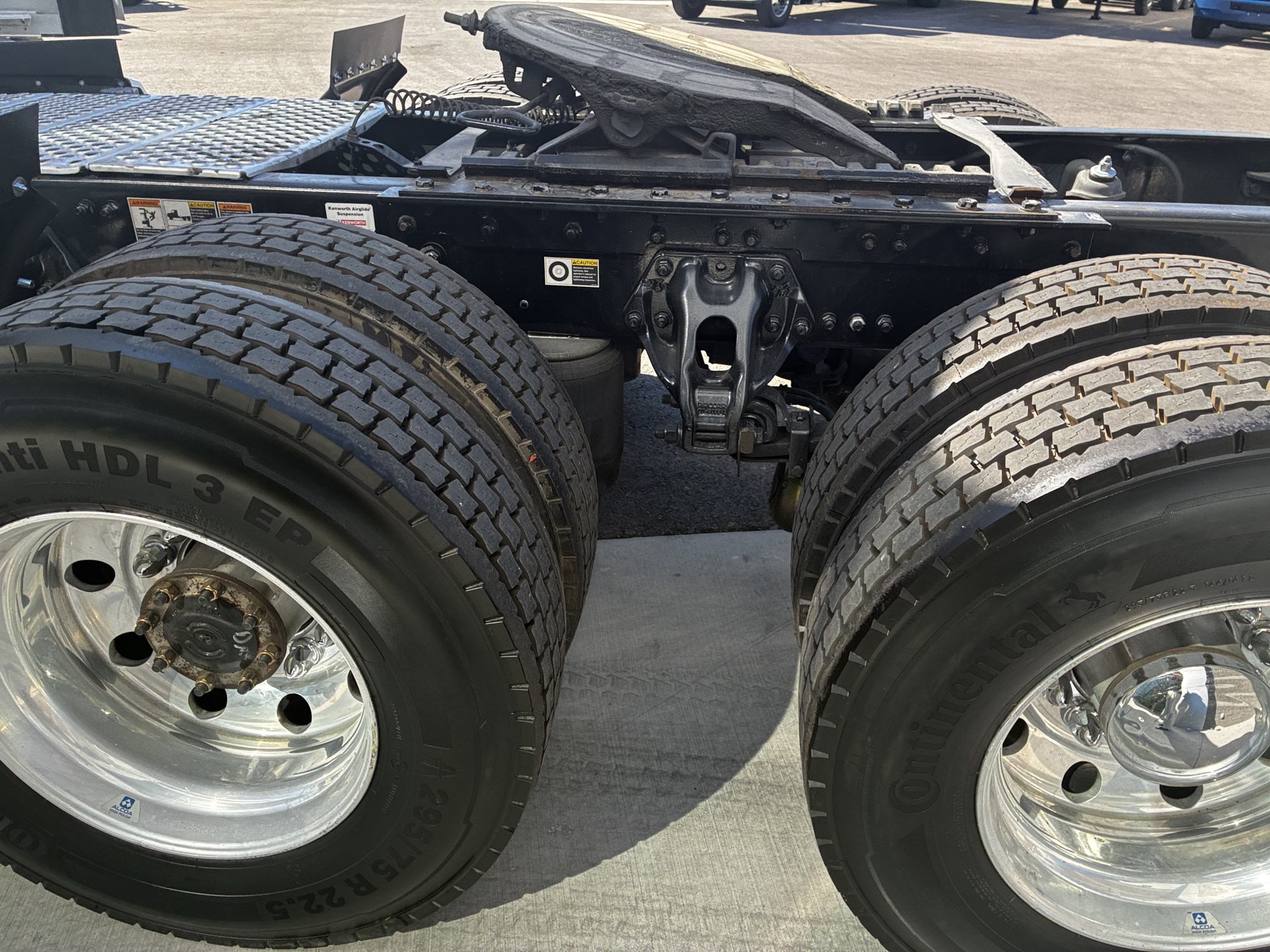 2022 Kenworth T680 2022 Kenworth T680 - image 6 of 6