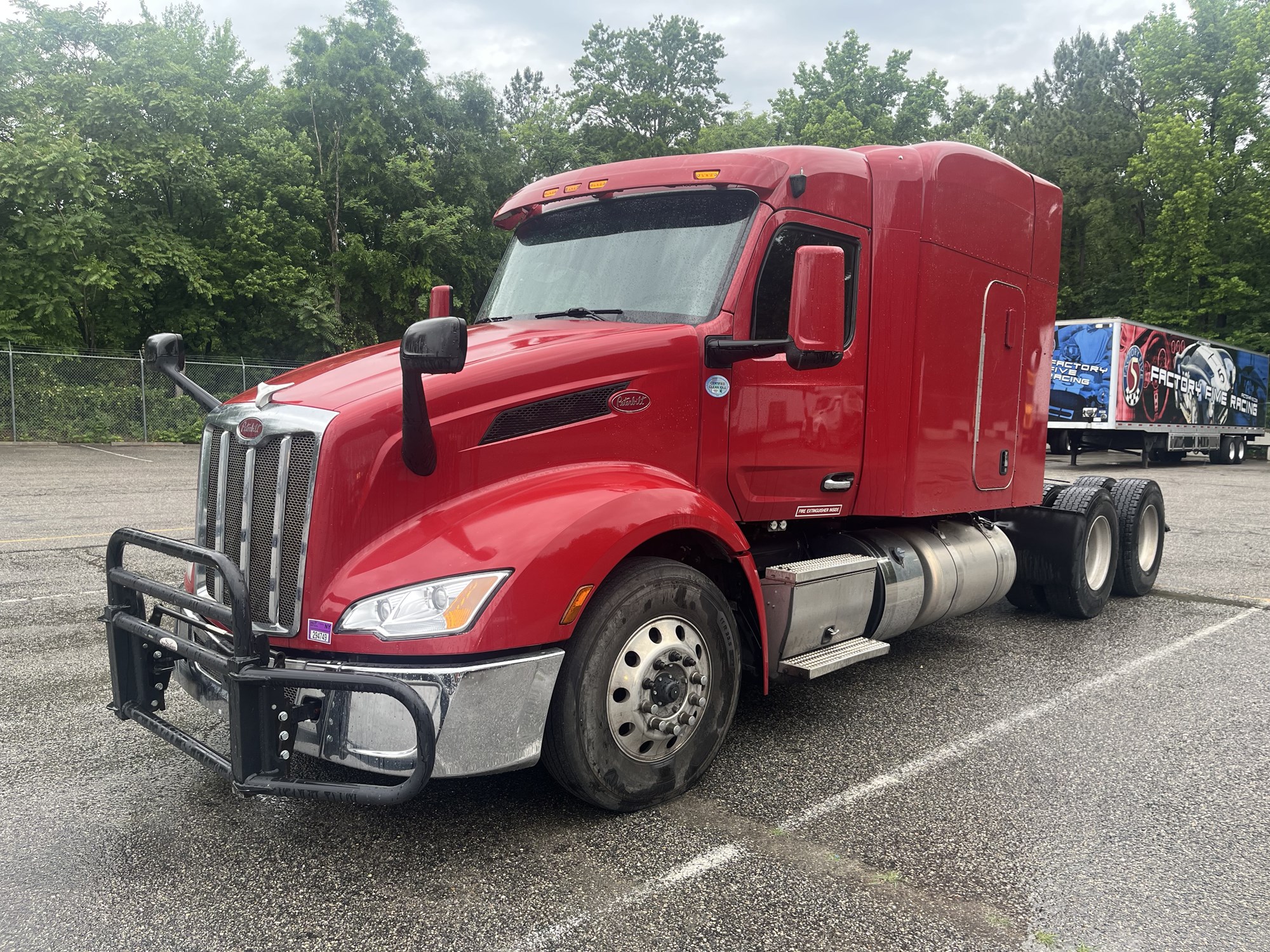 2023 Peterbilt 579 2023 Peterbilt 579 - image 1 of 6