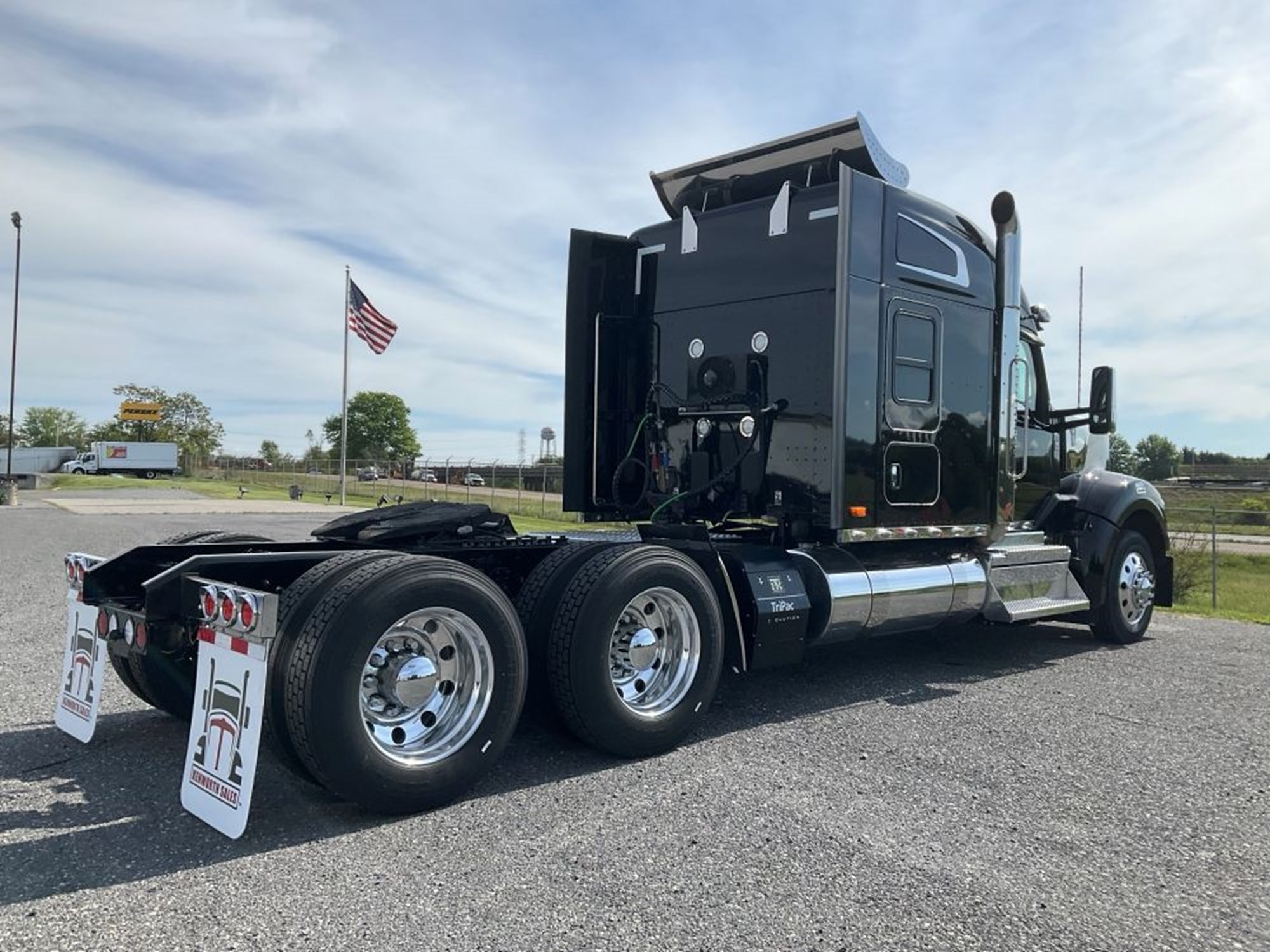 2023 Kenworth W990 PJ260447U-09 2023 Kenworth W990 PJ260447U-09