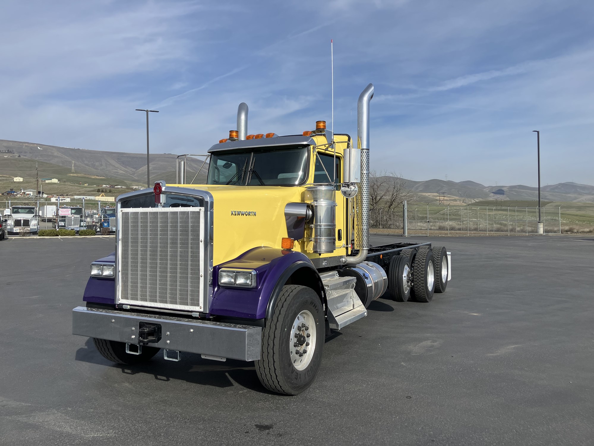 2026 Kenworth W900B 2026 Kenworth W900B - image 1 of 6